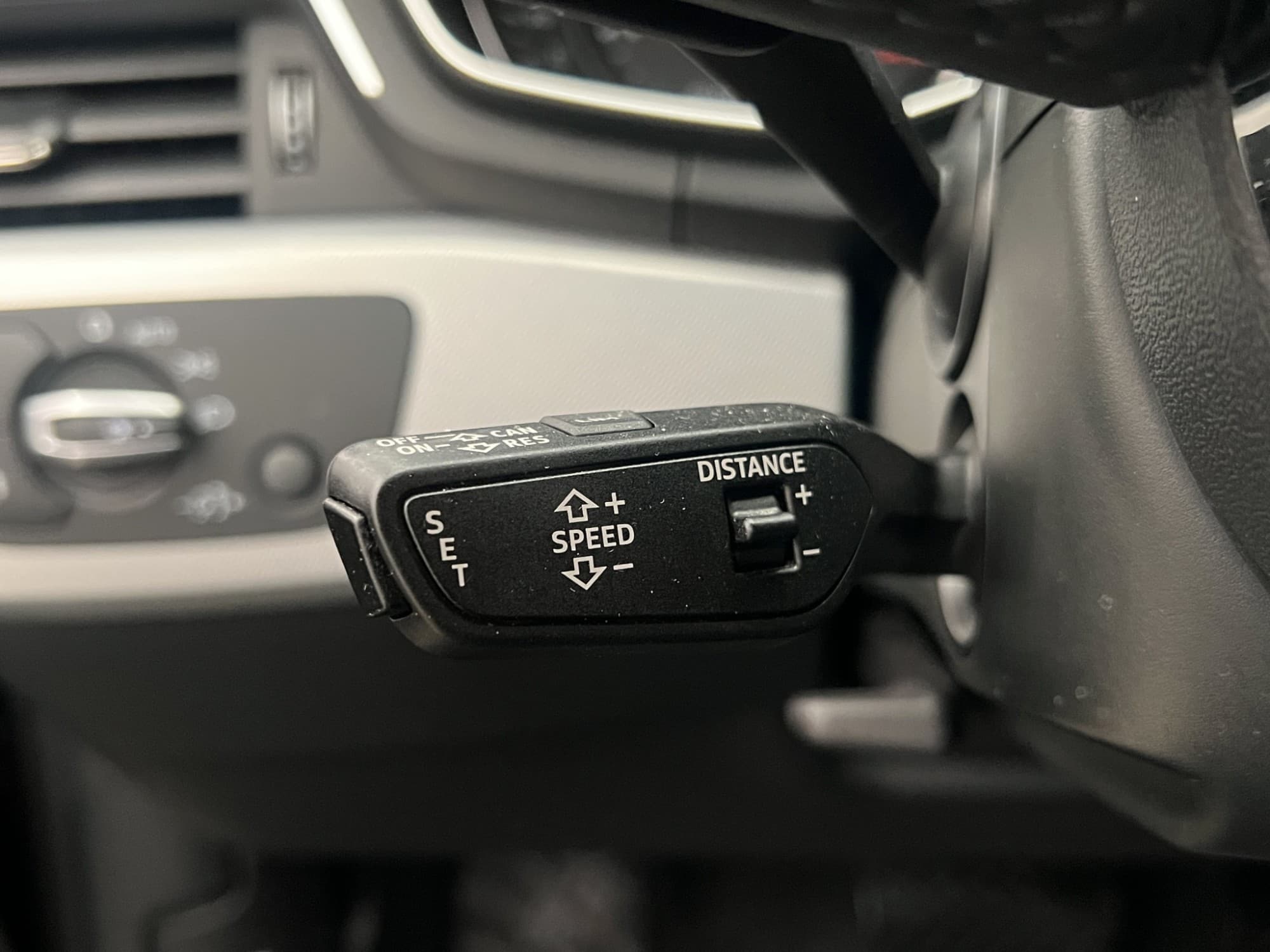 Audi A4 Allroad 40 TDI 190hk Q Kamera Värmare Adaptiv Drag