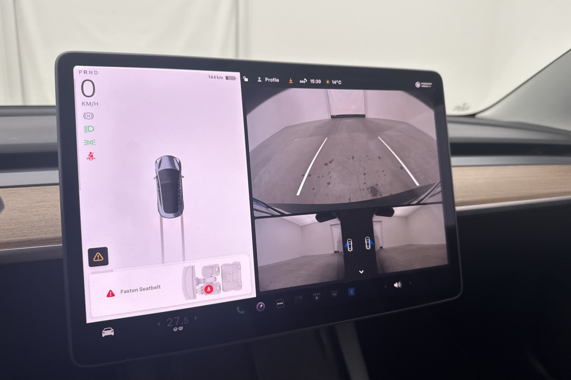 Tesla Model 3 Long Range AWD Uppgraderad Autopilot MOMS