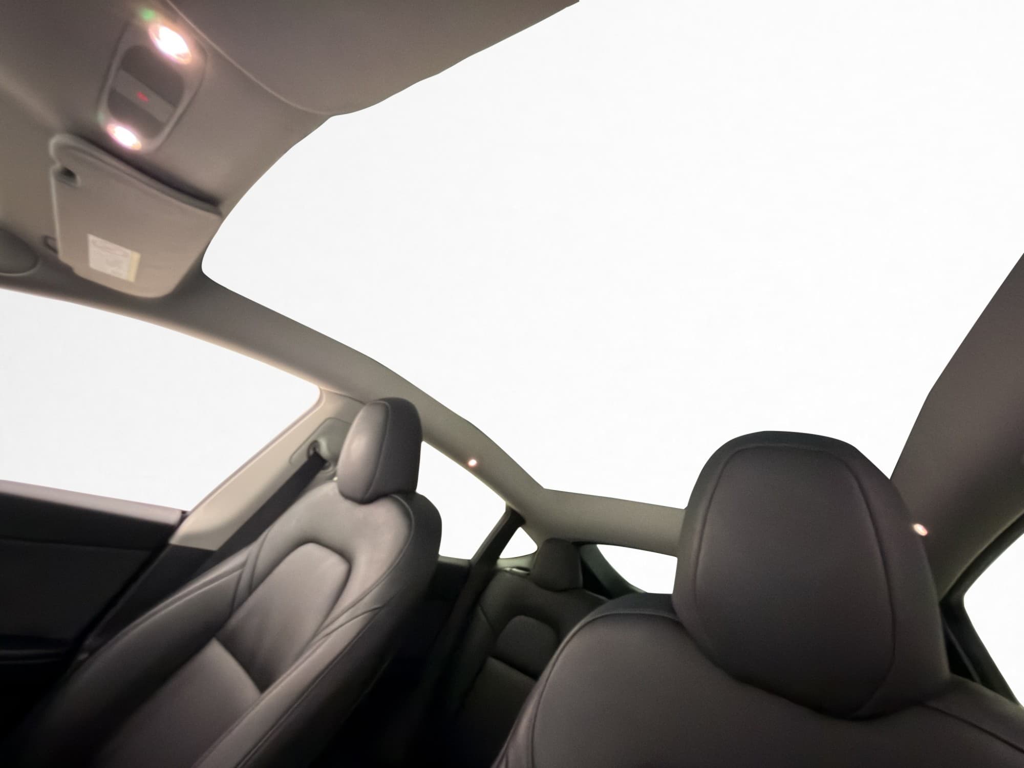 Tesla Model Y Long Range AWD 514hk MOMS Drag Pano Kamera