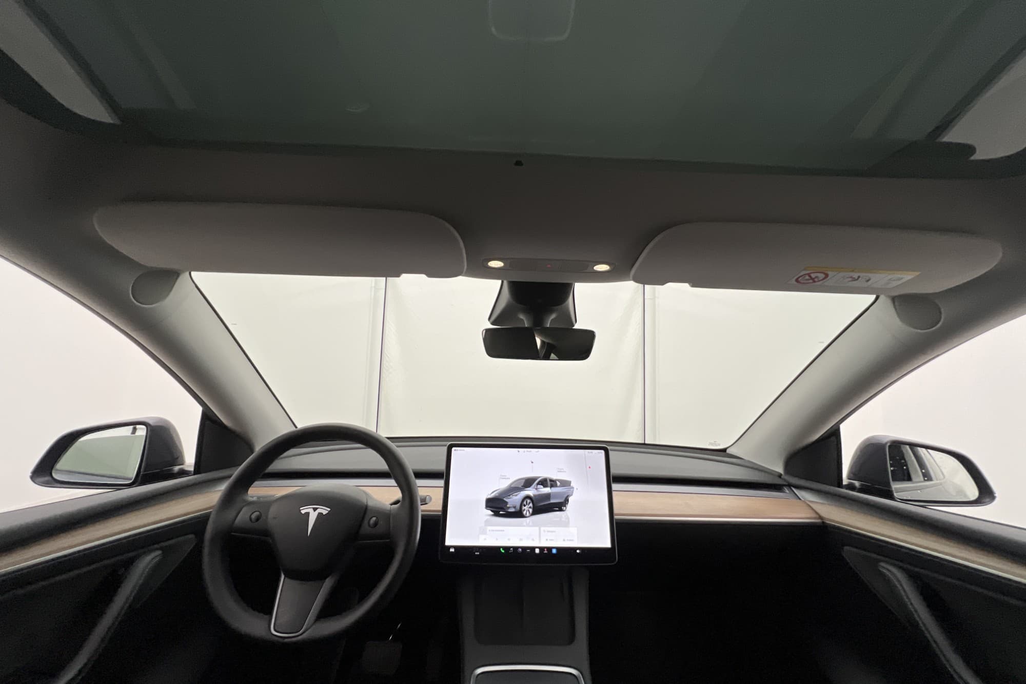 Tesla Model Y Long Range AWD Autopilot Svensksåld MOMS