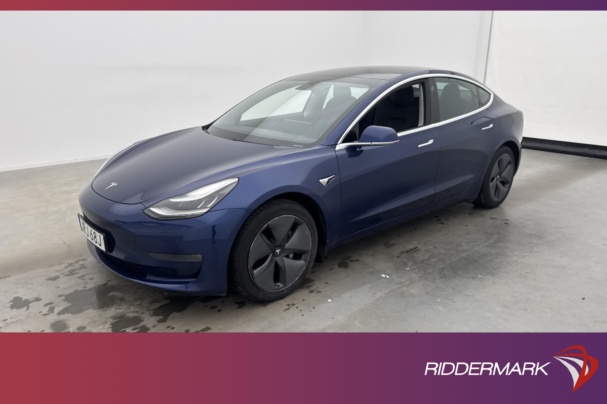 Tesla Model 3 Long Range AWD Autopilot Svensksåld MOMS