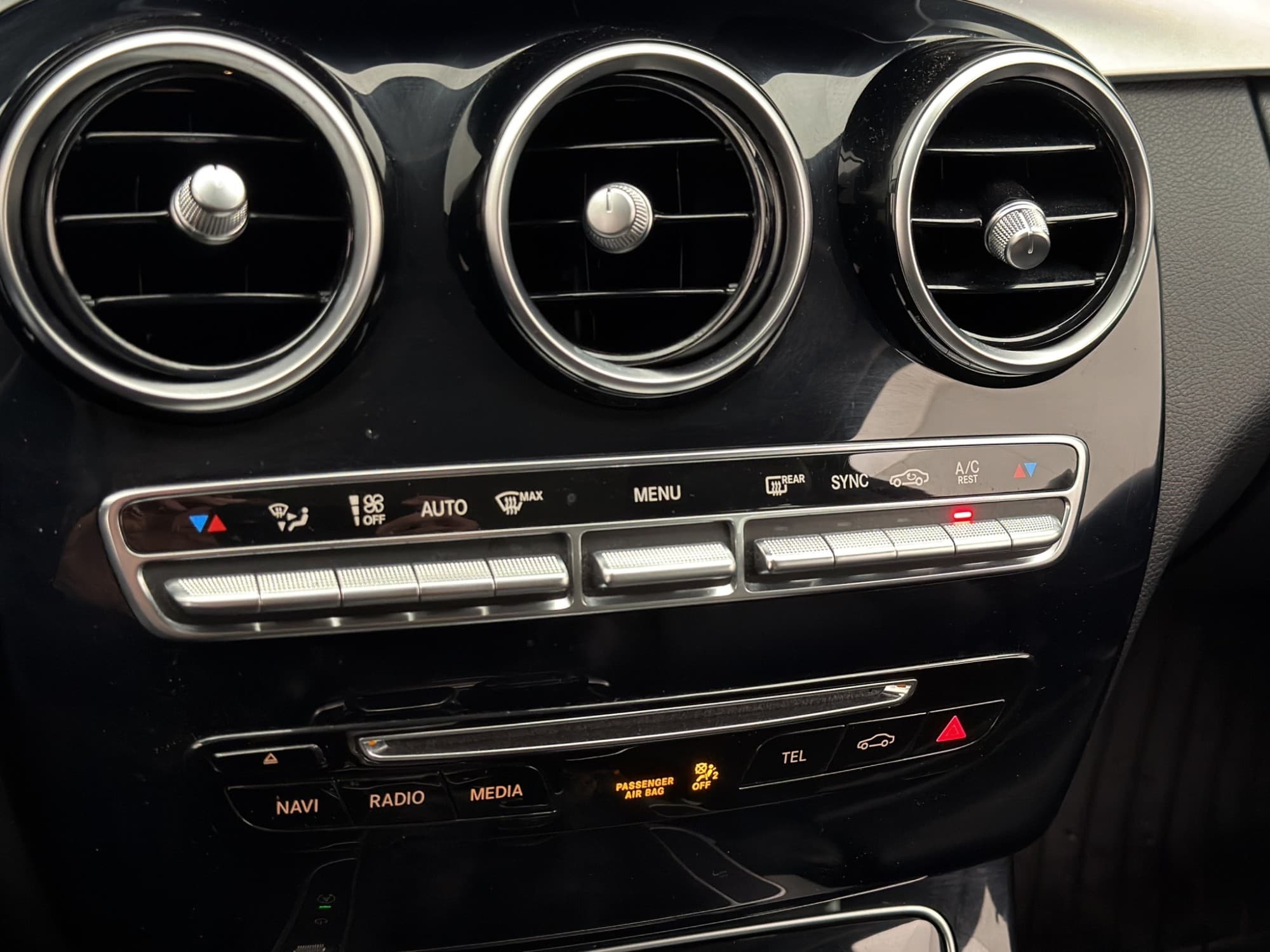 Mercedes-Benz C220 T 170hk Base Dragkrok Navi Farthållare