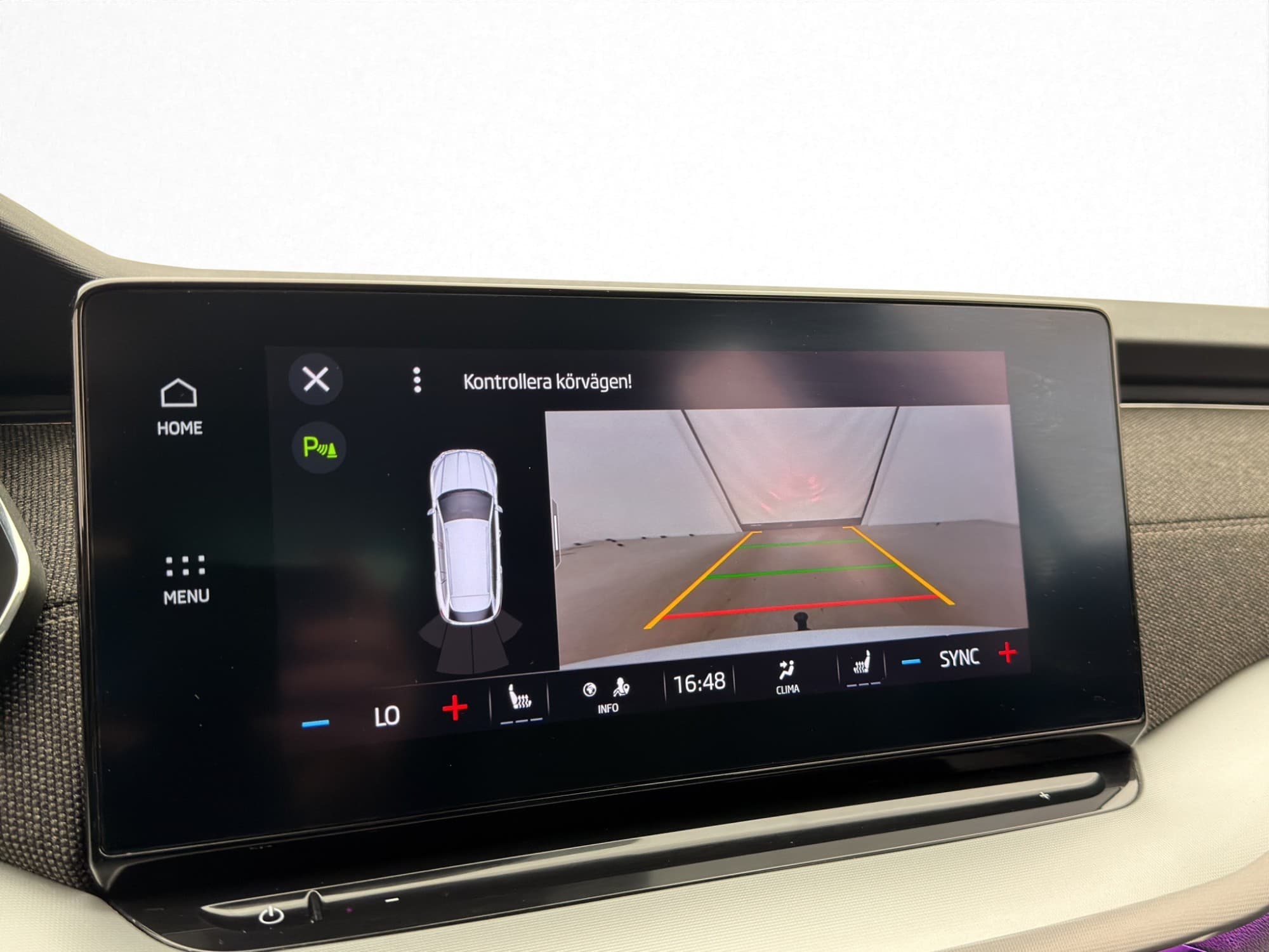 Skoda Octavia Scout TDI 4x4 150hk Cockpit D-Värm Kamera Drag