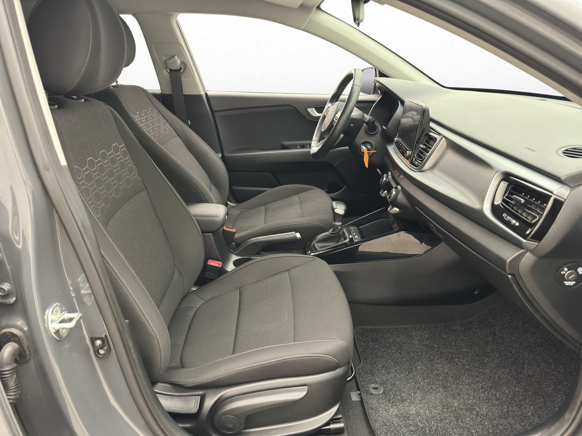 Kia Rio 100hk Advance Kamera CarPlay Farthållare Rattvärme
