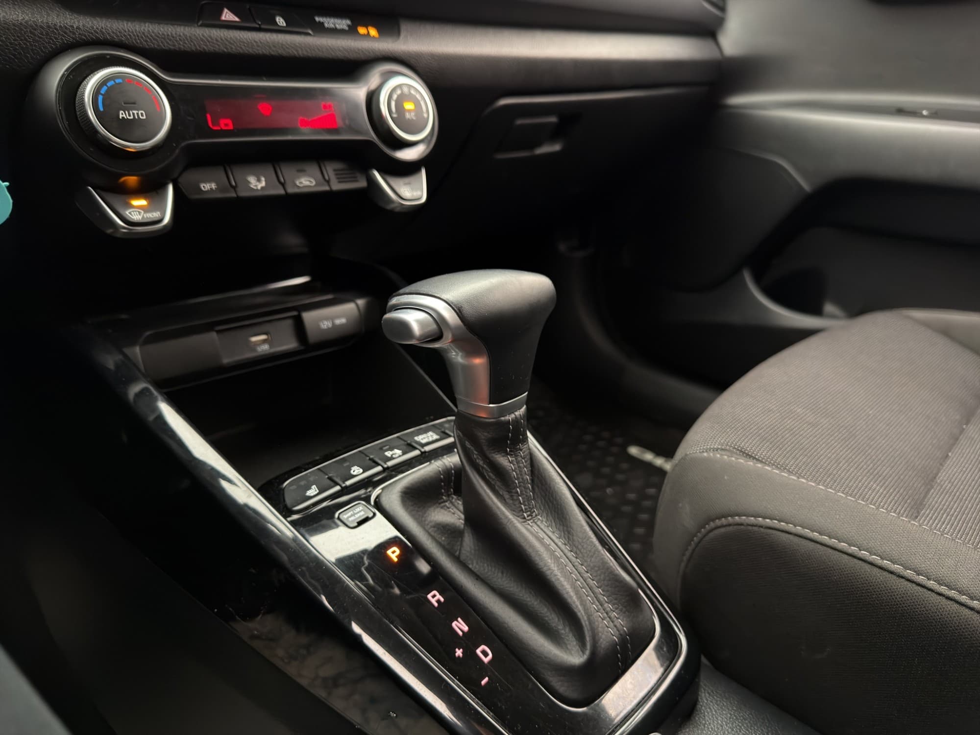 Kia Rio 1.0 100hk Advance Kamera Rattvärme Farthållare