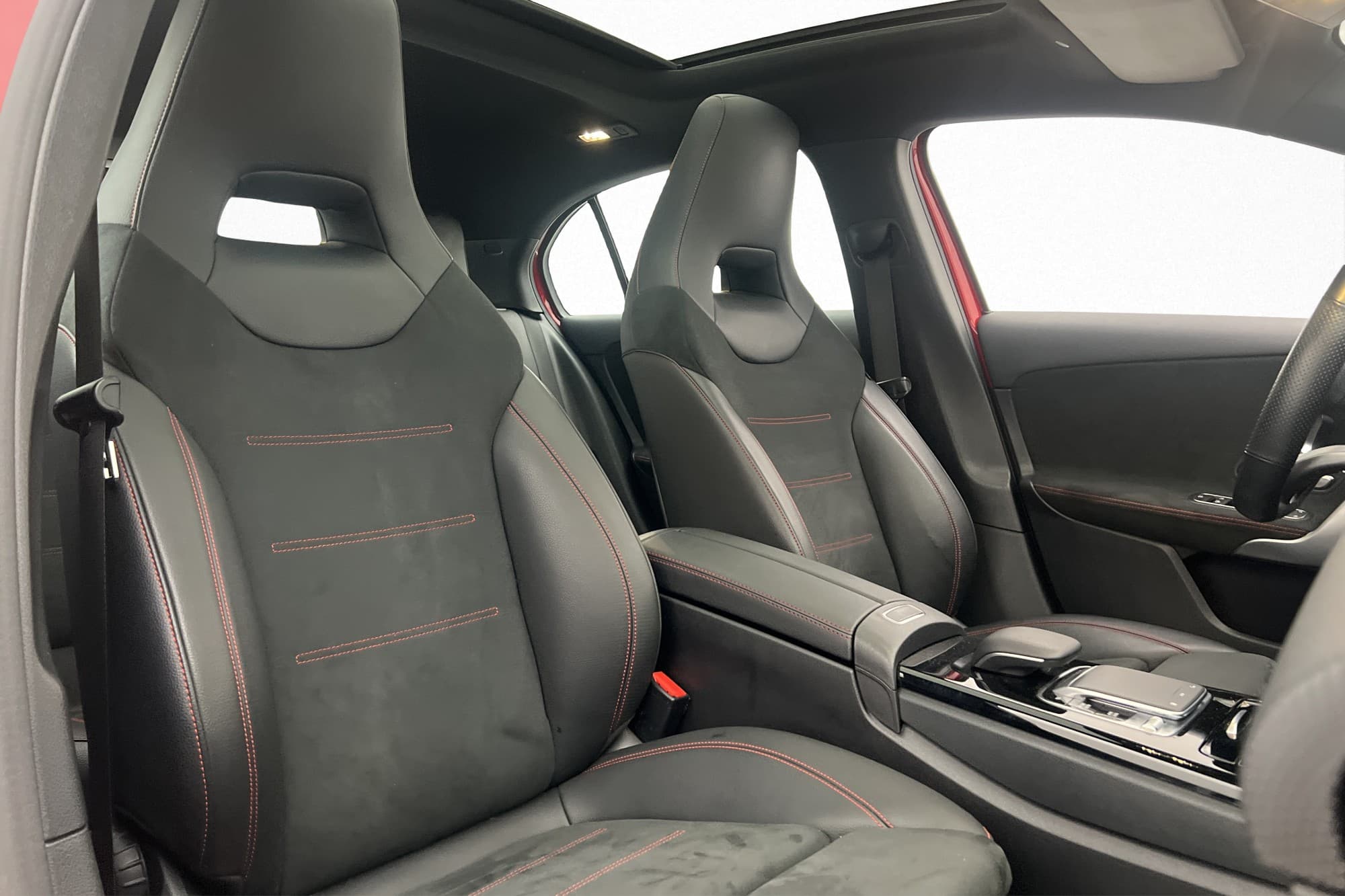 Mercedes-Benz A 200 AMG Panorama Kamera Bluetooth Nyservad