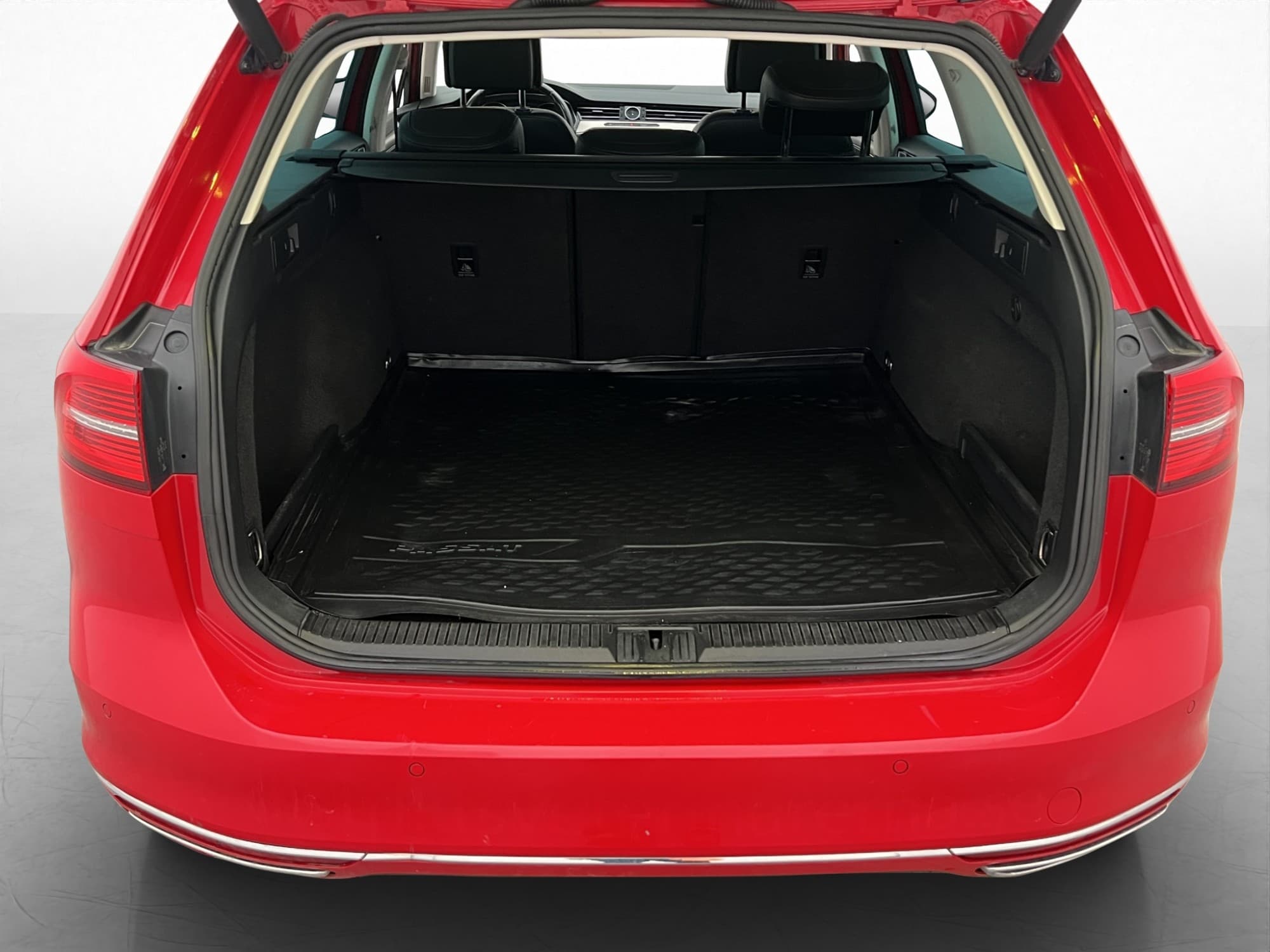 Volkswagen Passat 2.0TDI 4M R-Line Executive Skinn Carplay
