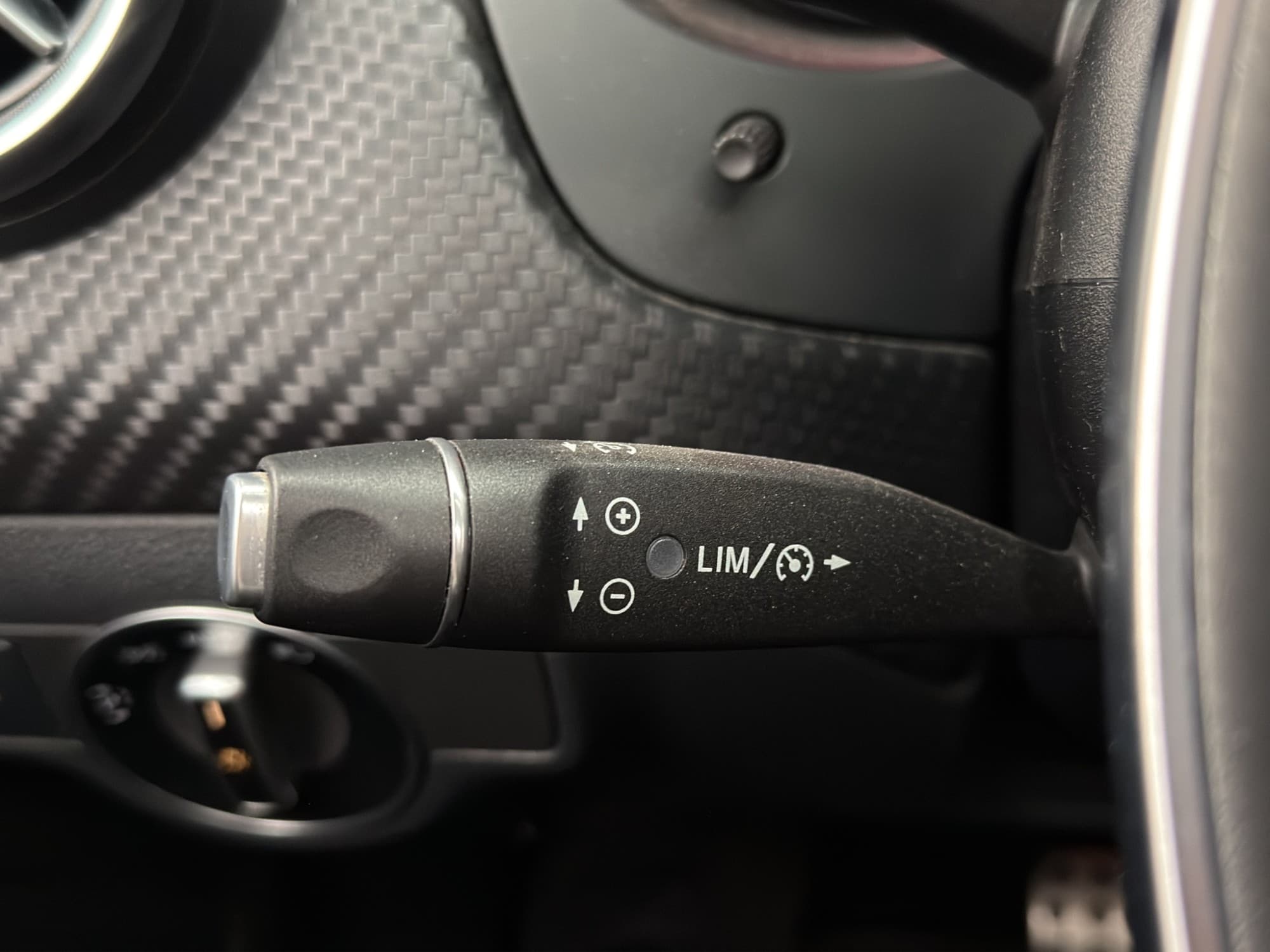 Mercedes-Benz A200 d 136hk AMG Panorama Kamera AppleCarPlay