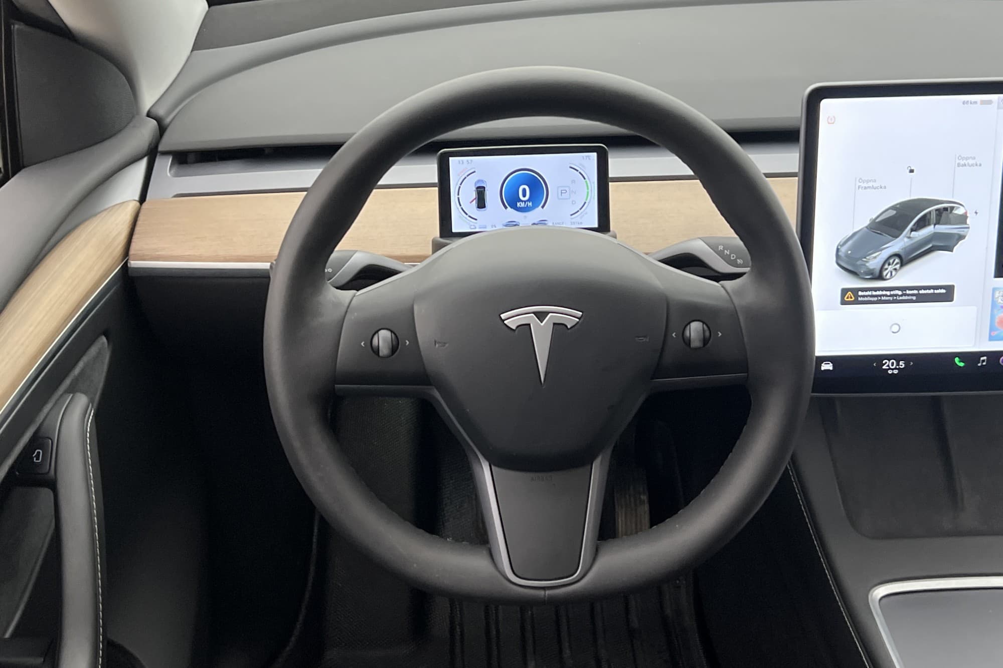 Tesla Model Y Long Range AWD Uppgraderad-AP Drag MOMS