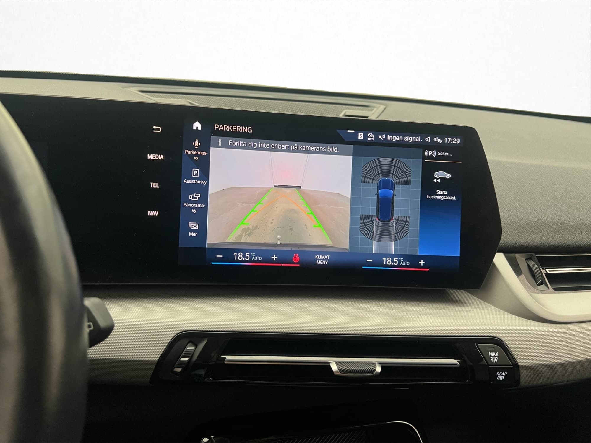 BMW iX1 xDrive30 Dragkrok Kamera Widescreen CarPlay MOMS