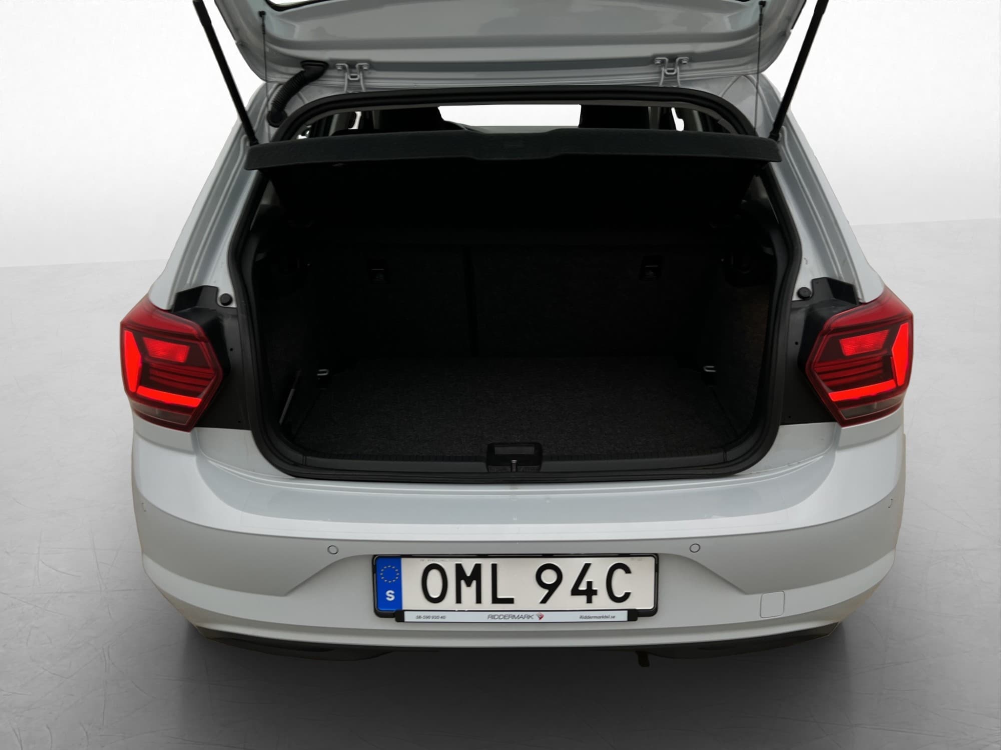 Volkswagen Polo 1.0 90hk P-Sensorer Bluetooth Låg-Skatt