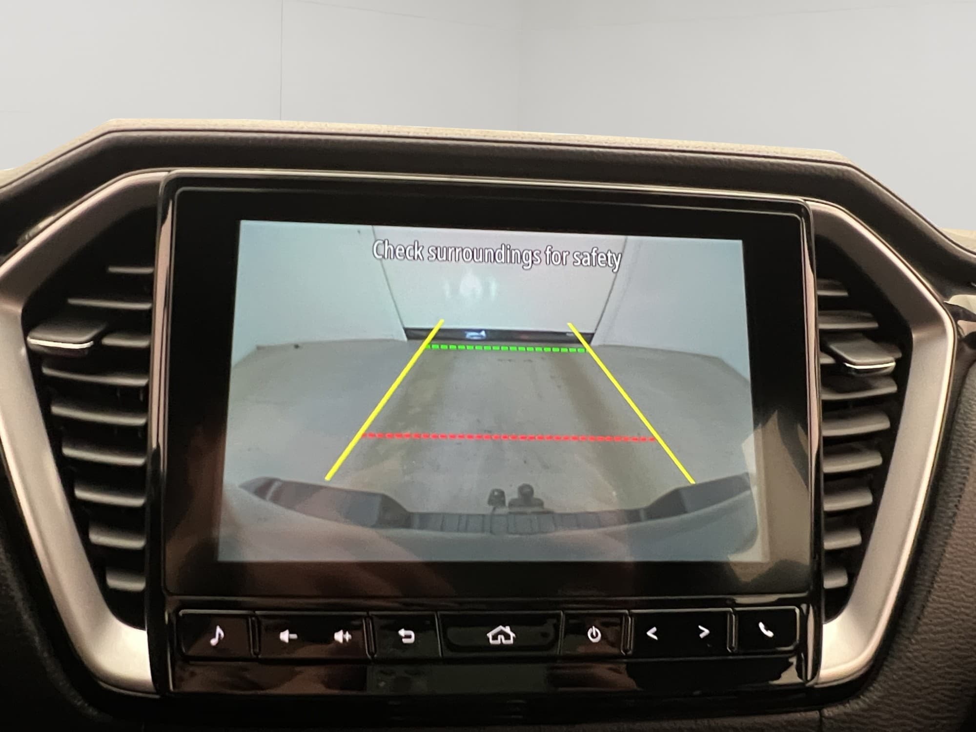 Isuzu D-Max XRX 1.9 4WD Diff Drag Kamera Skinn CARPLAY Moms
