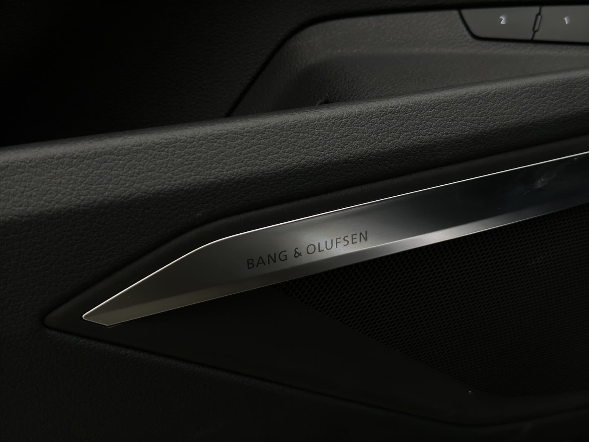 Audi Q8 Sportback 55 e-tron Q S-Line Pano B&O Luft Dragkrok