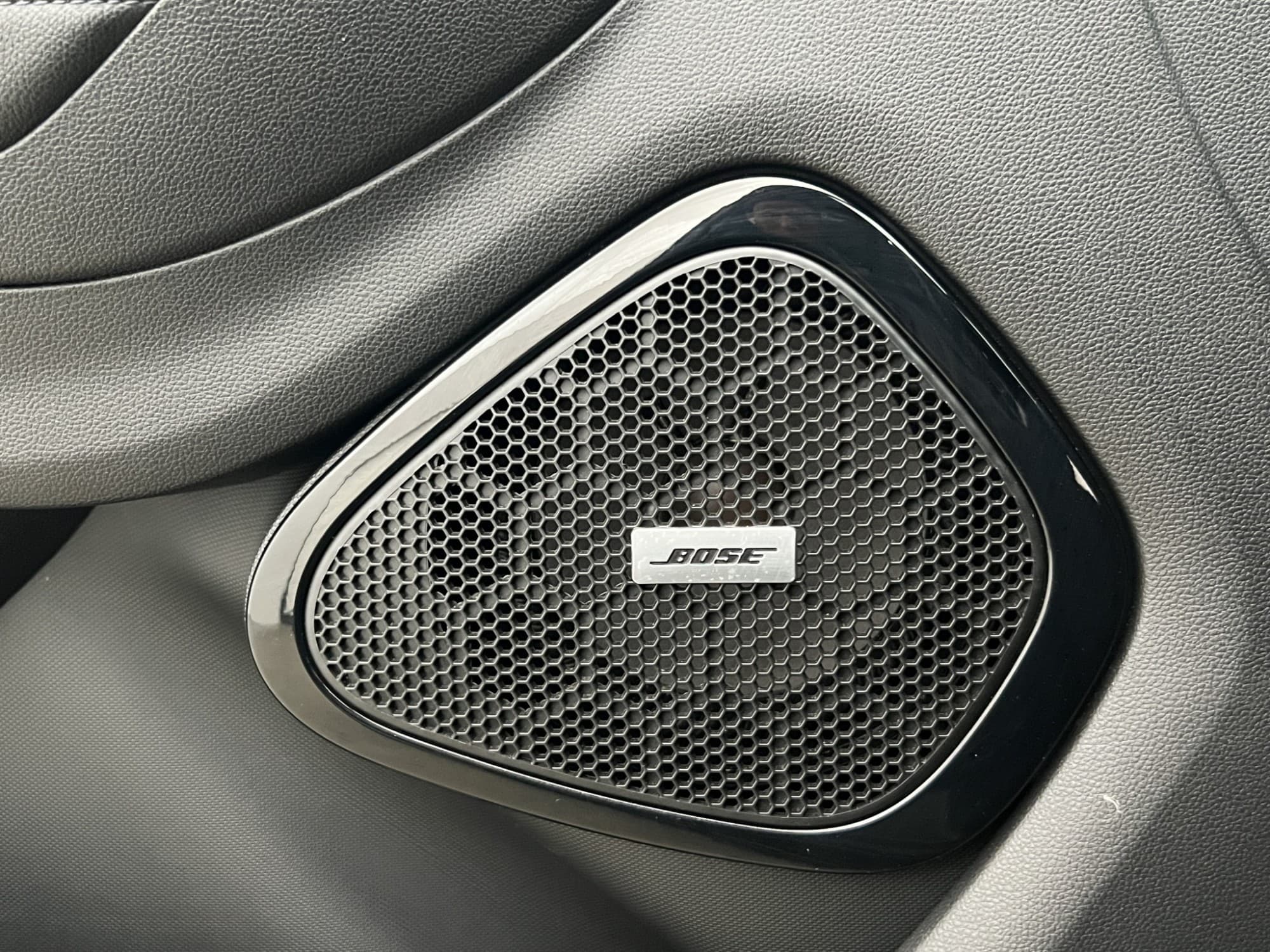 Renault ZOE R135 52 kWh Edition One Skinn Bose Kamera