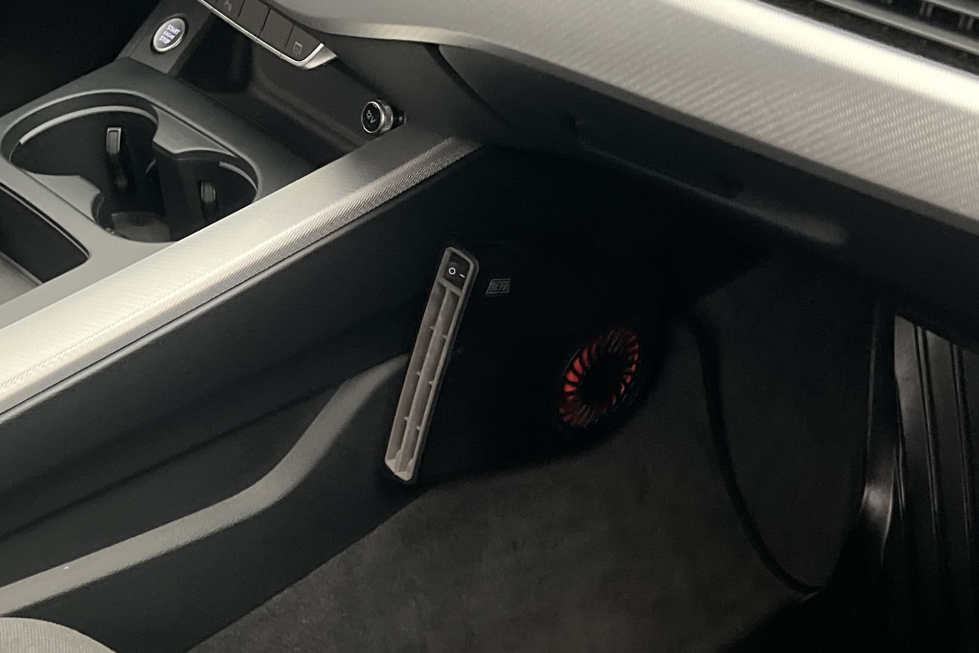 Audi A4 40 TFSI 190hk Värmare Drag CarPlay Adaptiv-fart