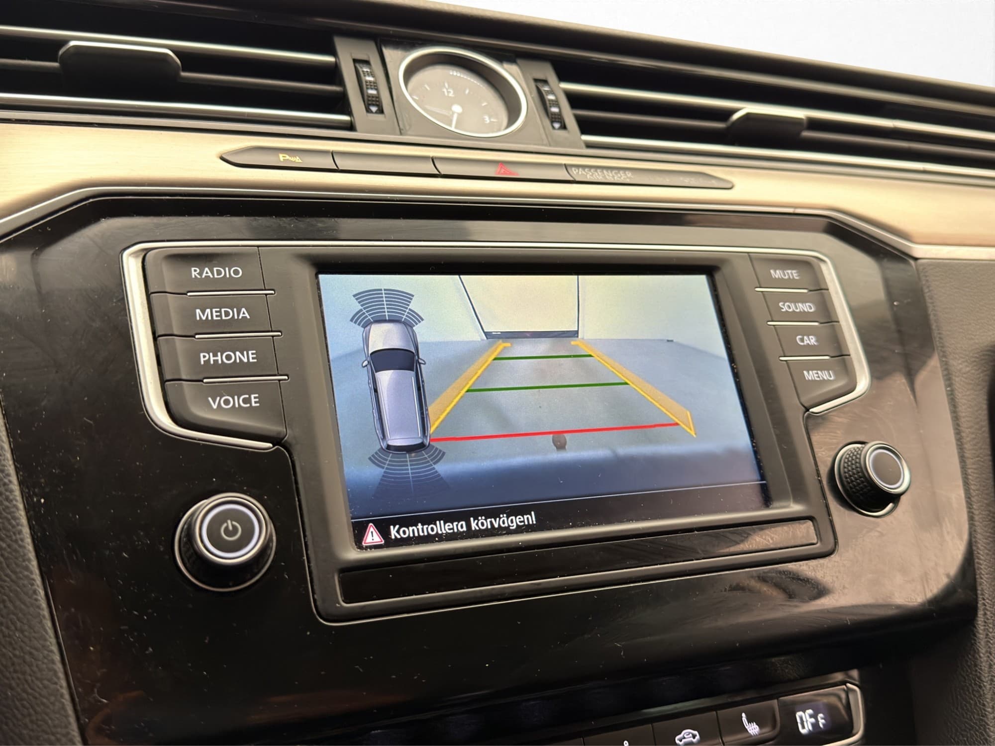Volkswagen Passat 2.0 TDI 4M R-Line Cockpit Värmare Skinn