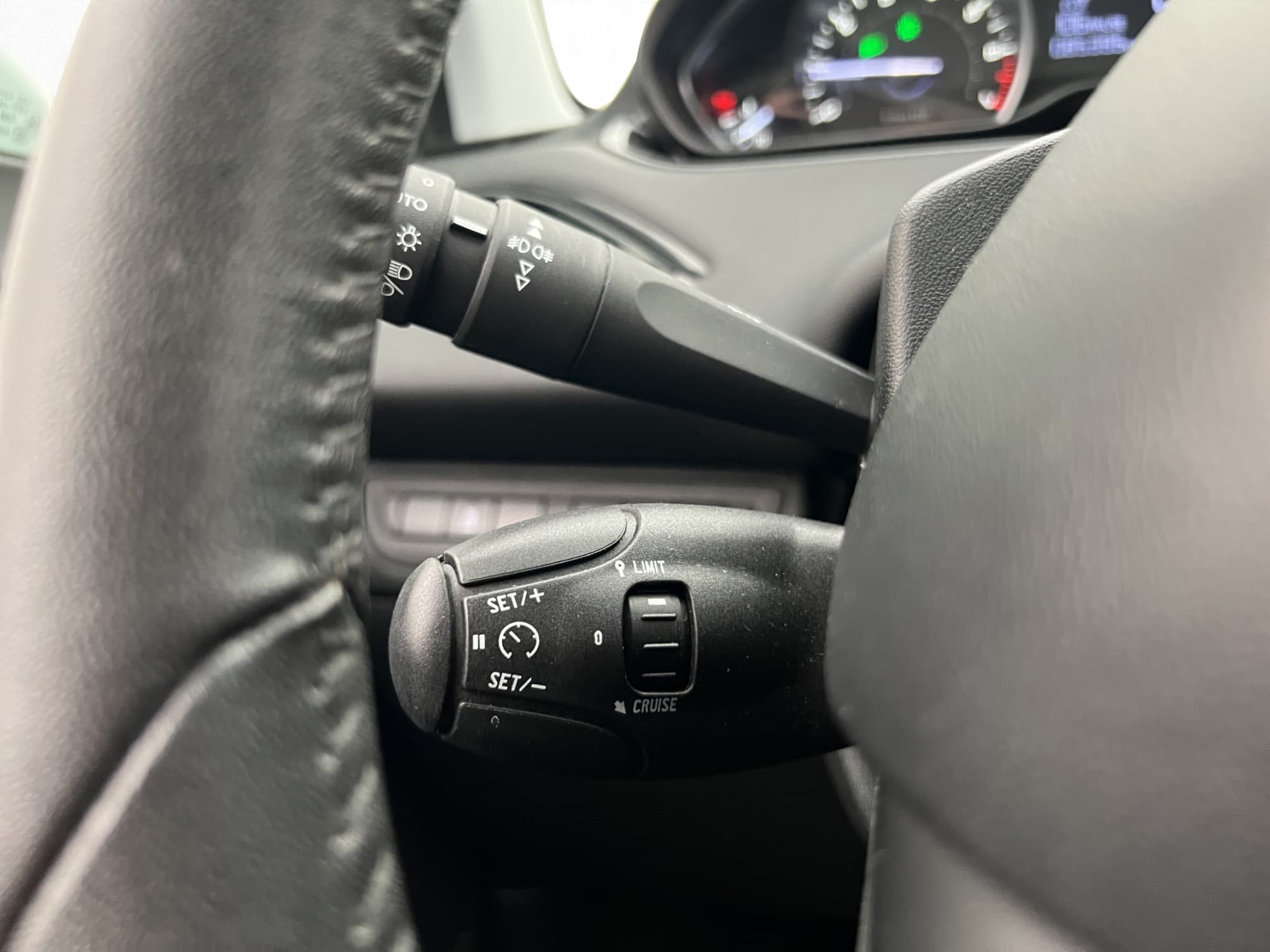 Peugeot 208 1.2 PureTech 82hk Bluetooth Farthållare