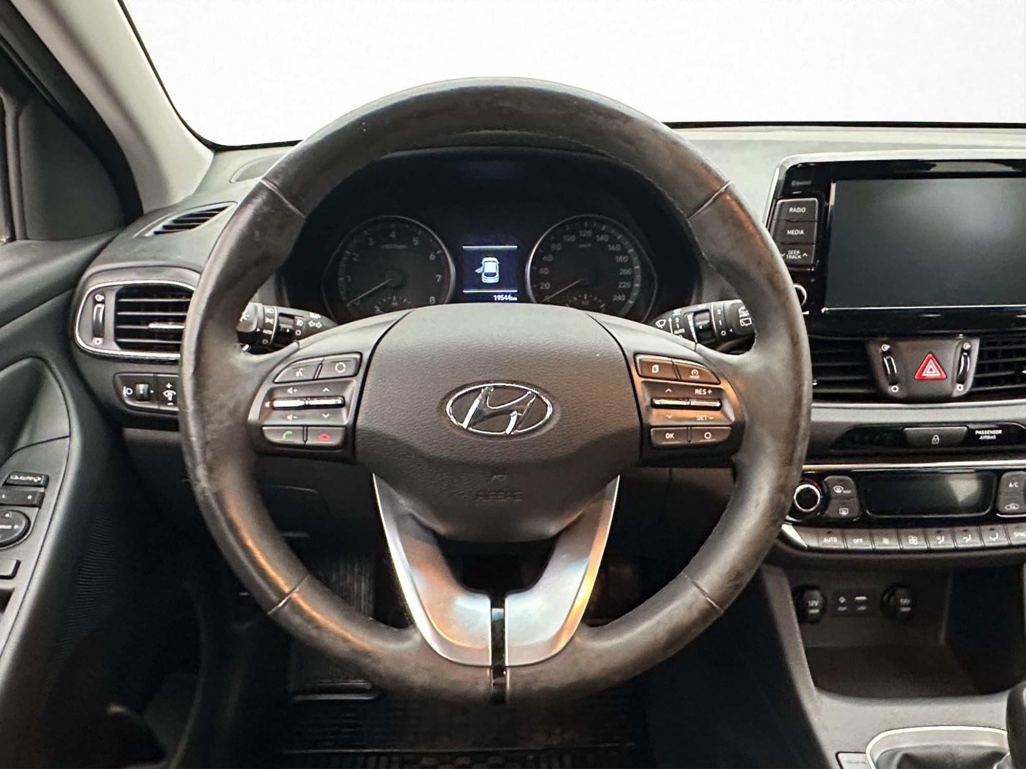 Hyundai i30 1.0 T-GDI 120hk B-Kamera Drag Carplay 1 Brukare