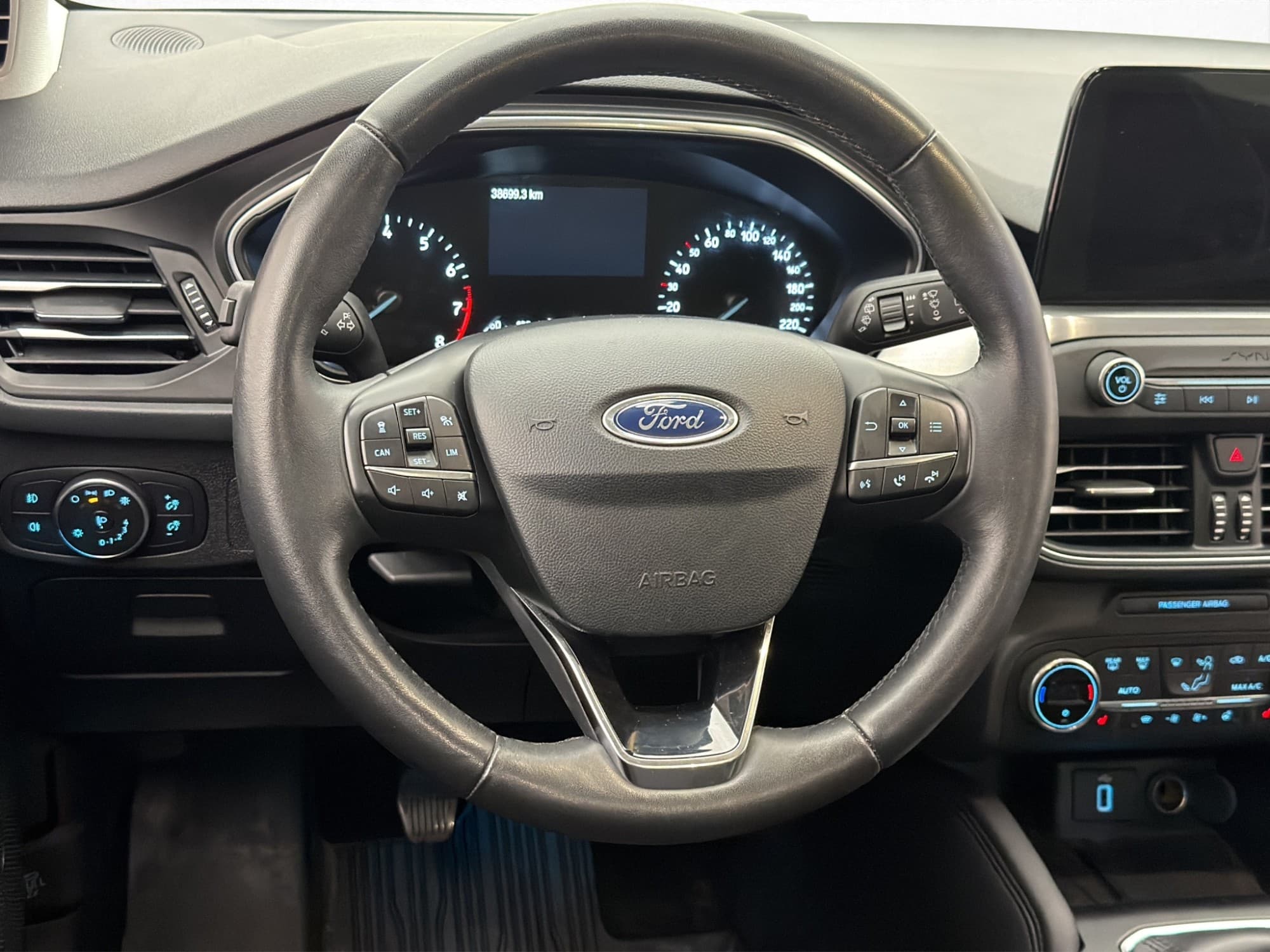 Ford Focus 1.0 EcoBoost 125hk Titanium Kamera Rattvärme