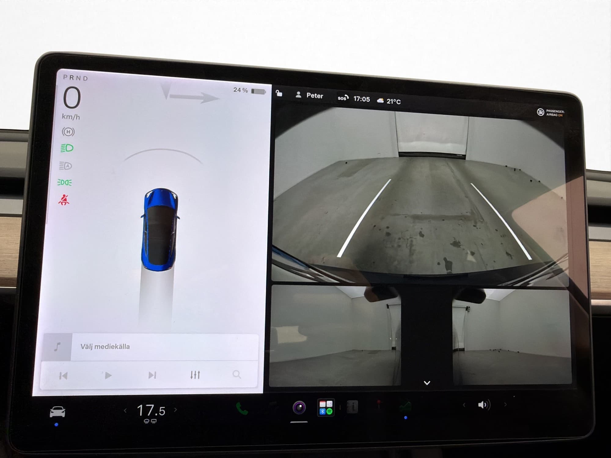 Tesla Model 3 Long Range AWD Pano Autopilot Kamera SvSåld