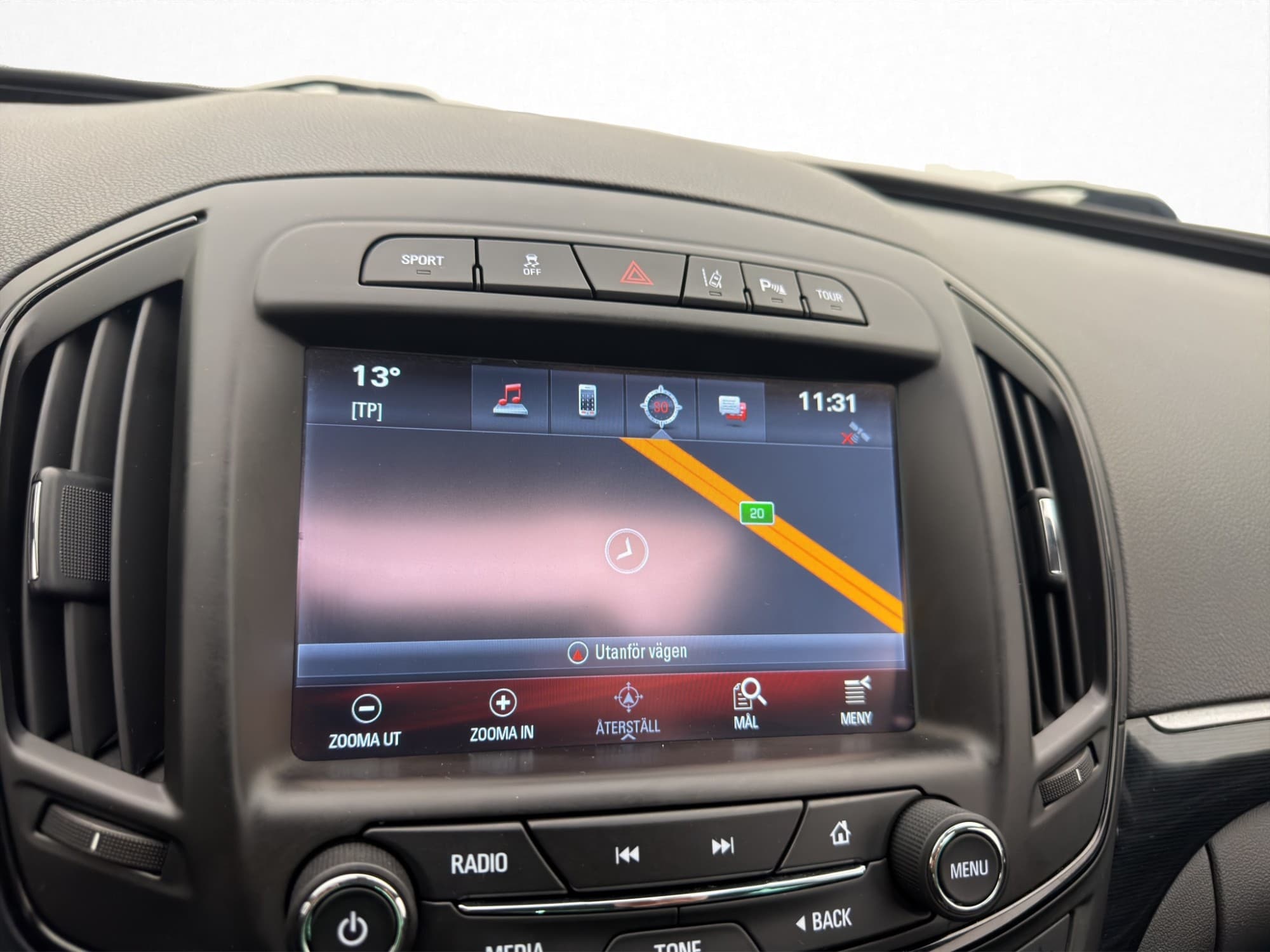 Opel Insignia 4x4 Business Taklucka M-Värmare Navi Skinn