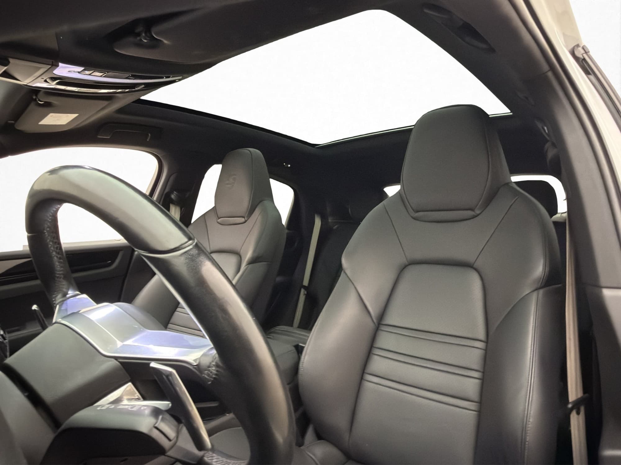 Porsche Cayenne Coupé E-Hybrid 462hk PASM Pano Bose MOMS