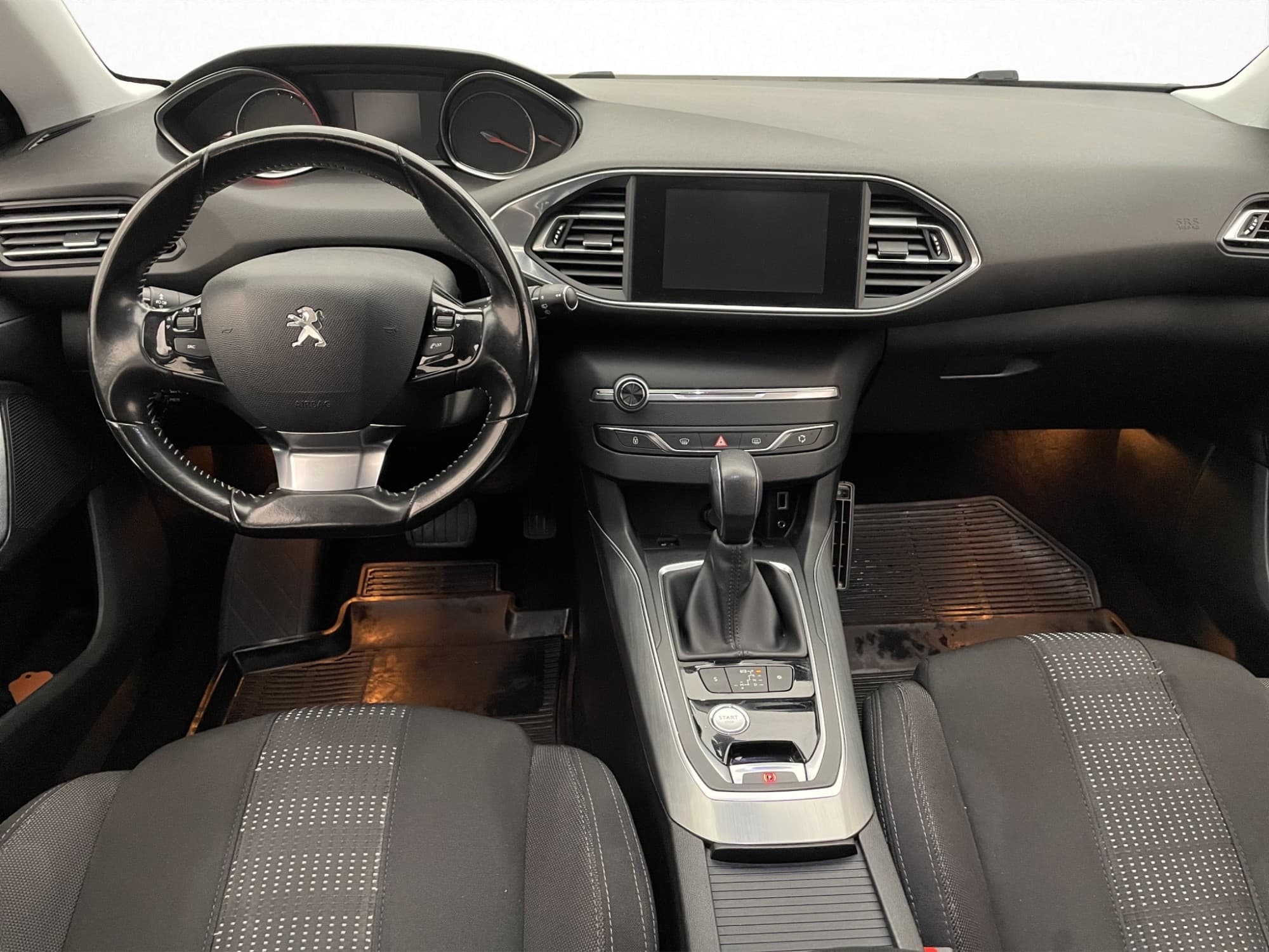 Peugeot 308 SW 131hk Allure M&K-Värmare Sensorer Farthållare