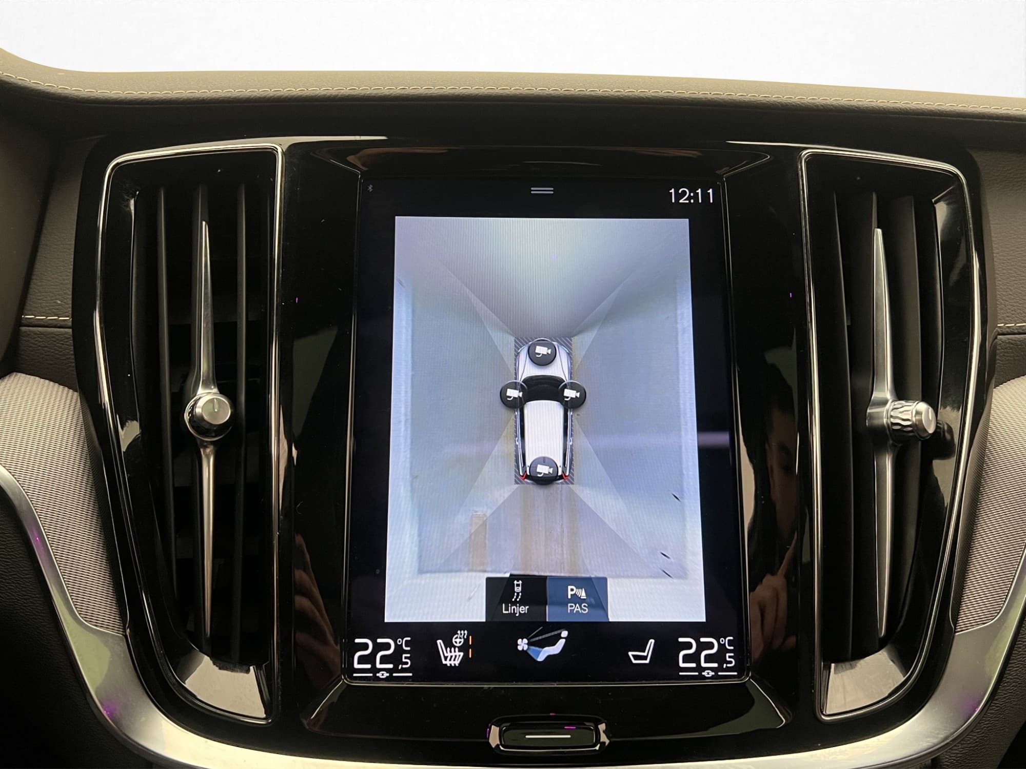 Volvo V60 Recharge T8 AWD 456hk R-Design Pano H/K P-Värm 360