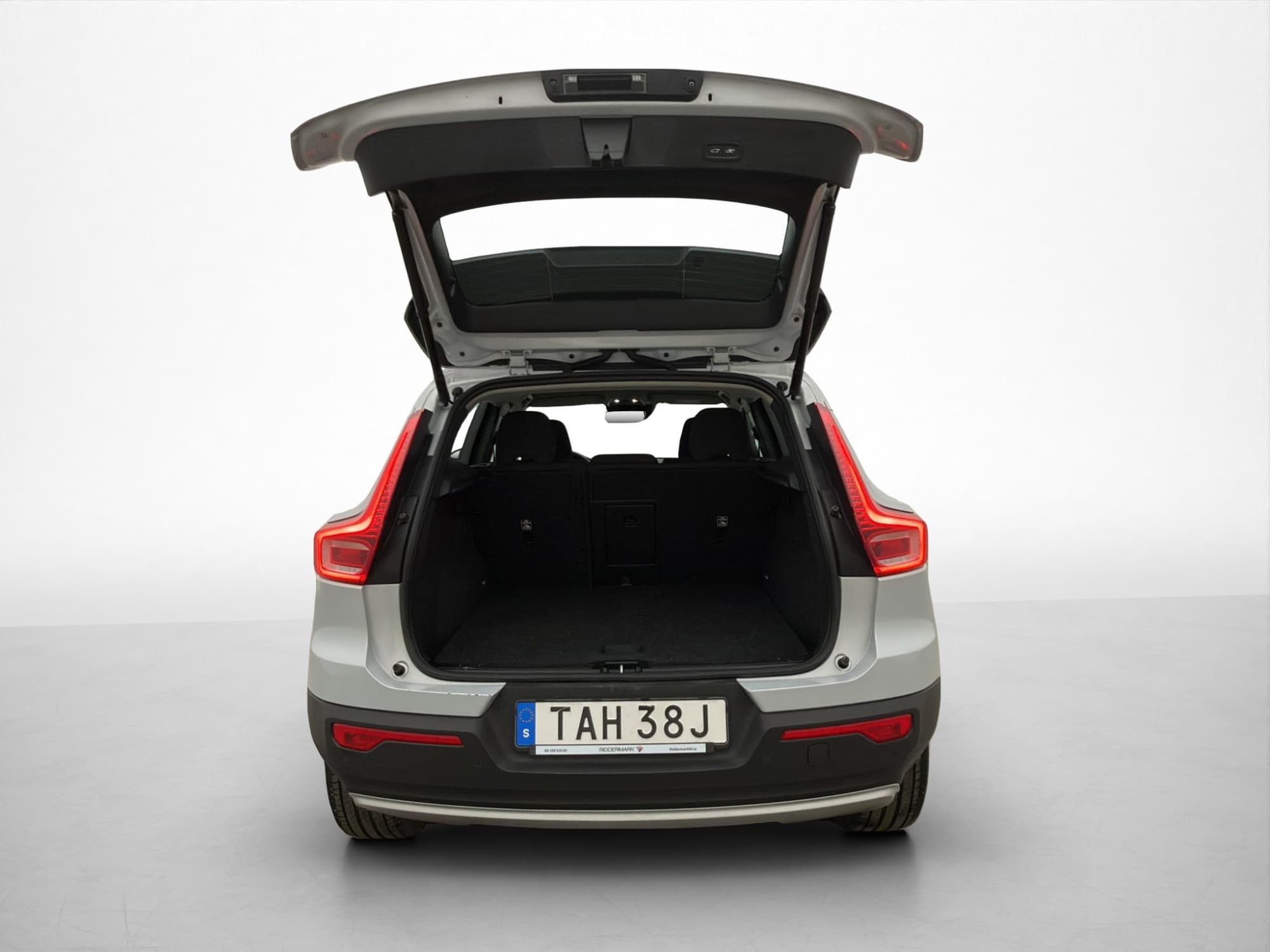 Volvo XC40 T3 163hk Advanced Värmare VOC P-Sensorer Rattvärm