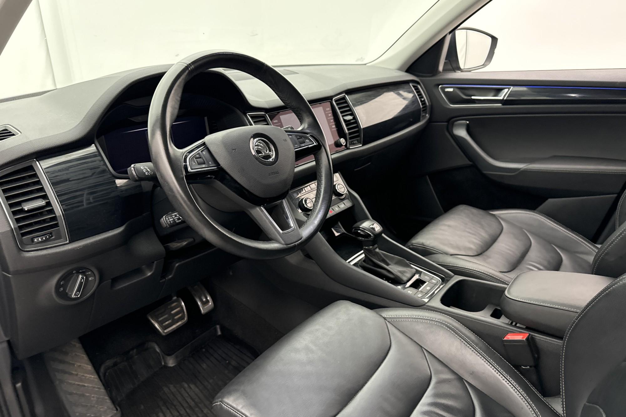 Skoda Kodiaq 4x4 7-Sits Business Fjärr-Värm Cockpit Kamera