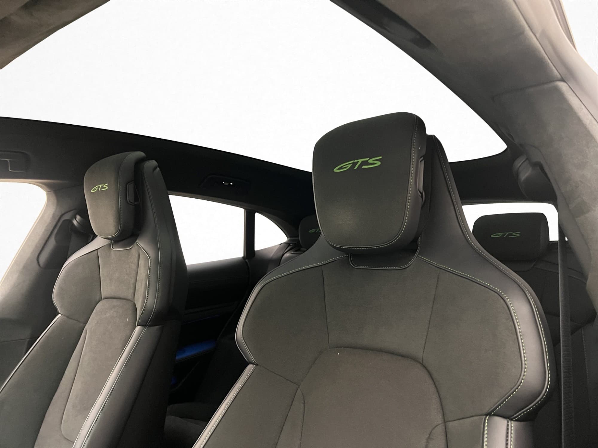 Porsche Taycan GTS Sport Turismo Pano BOSE Luft 360° 18-vägs