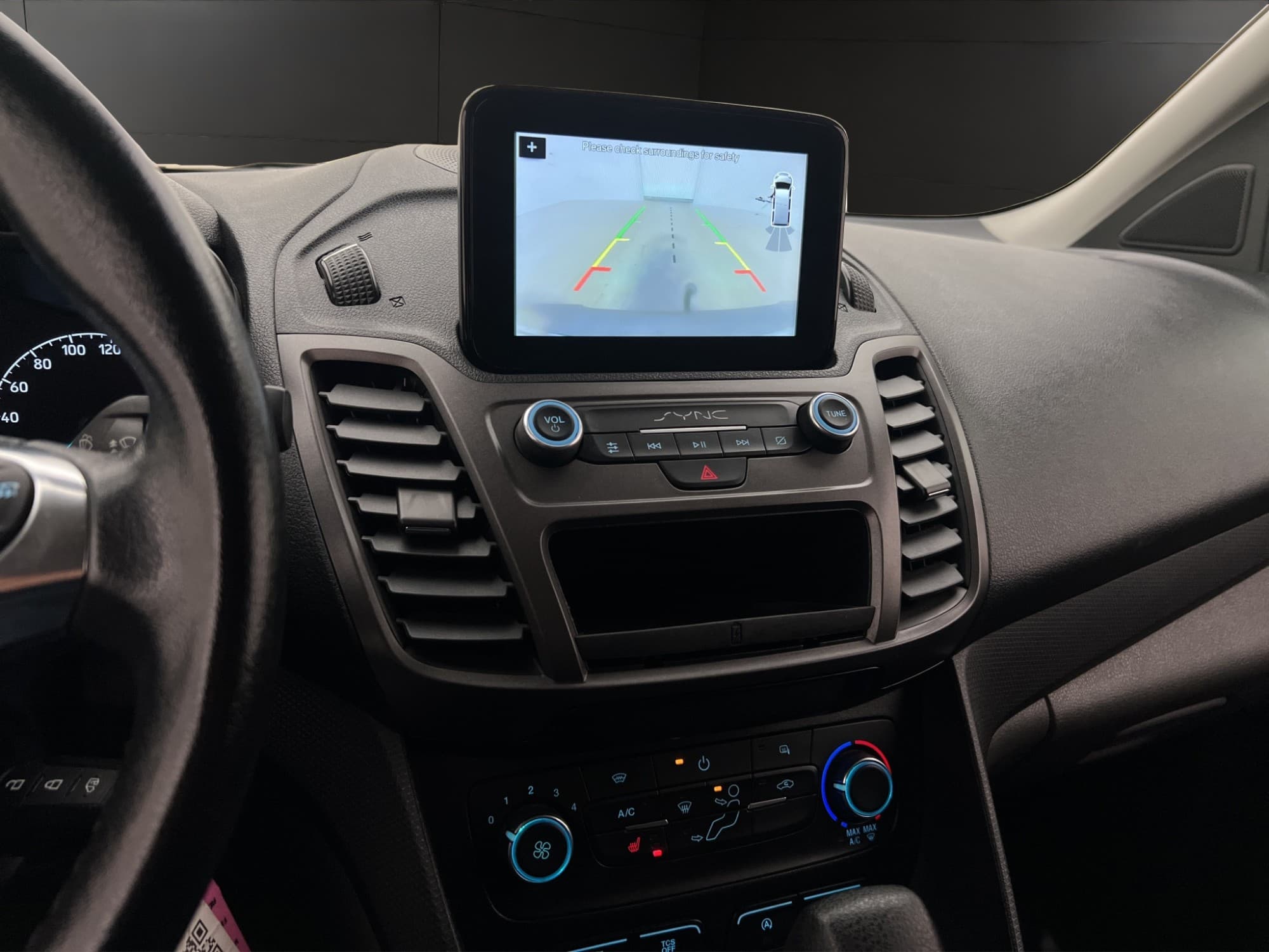 Ford Transit Connect LWB Värmare Drag B-Kamera CARPLAY MOMS