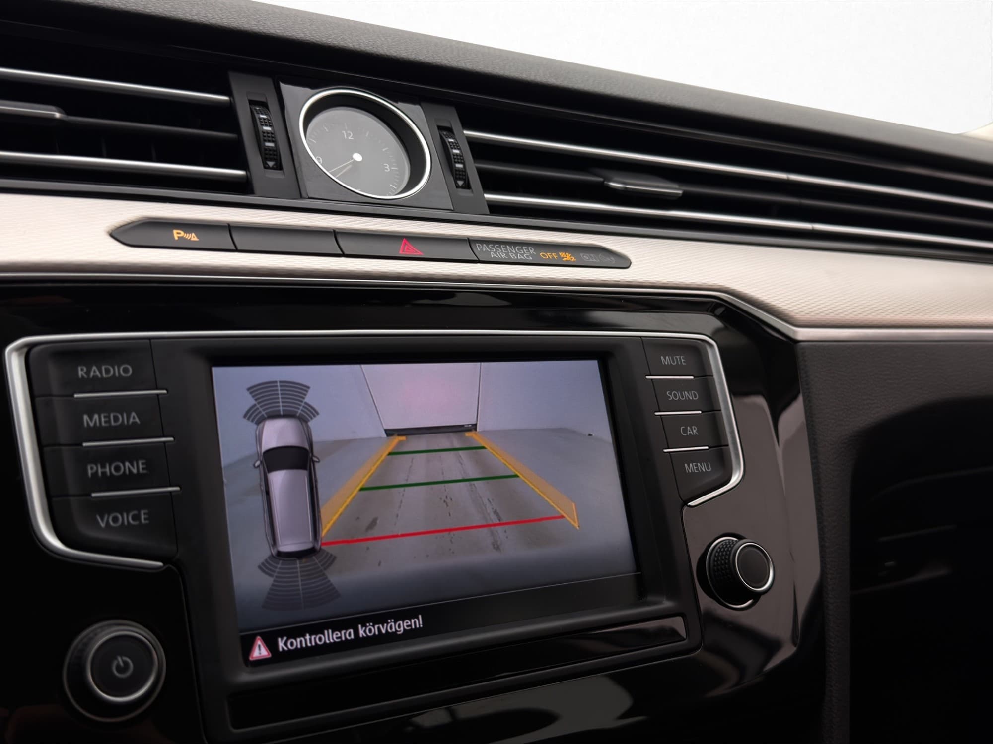 Volkswagen Passat GTE 218hk Kamera Dragkrok CarPlay Ad-fart