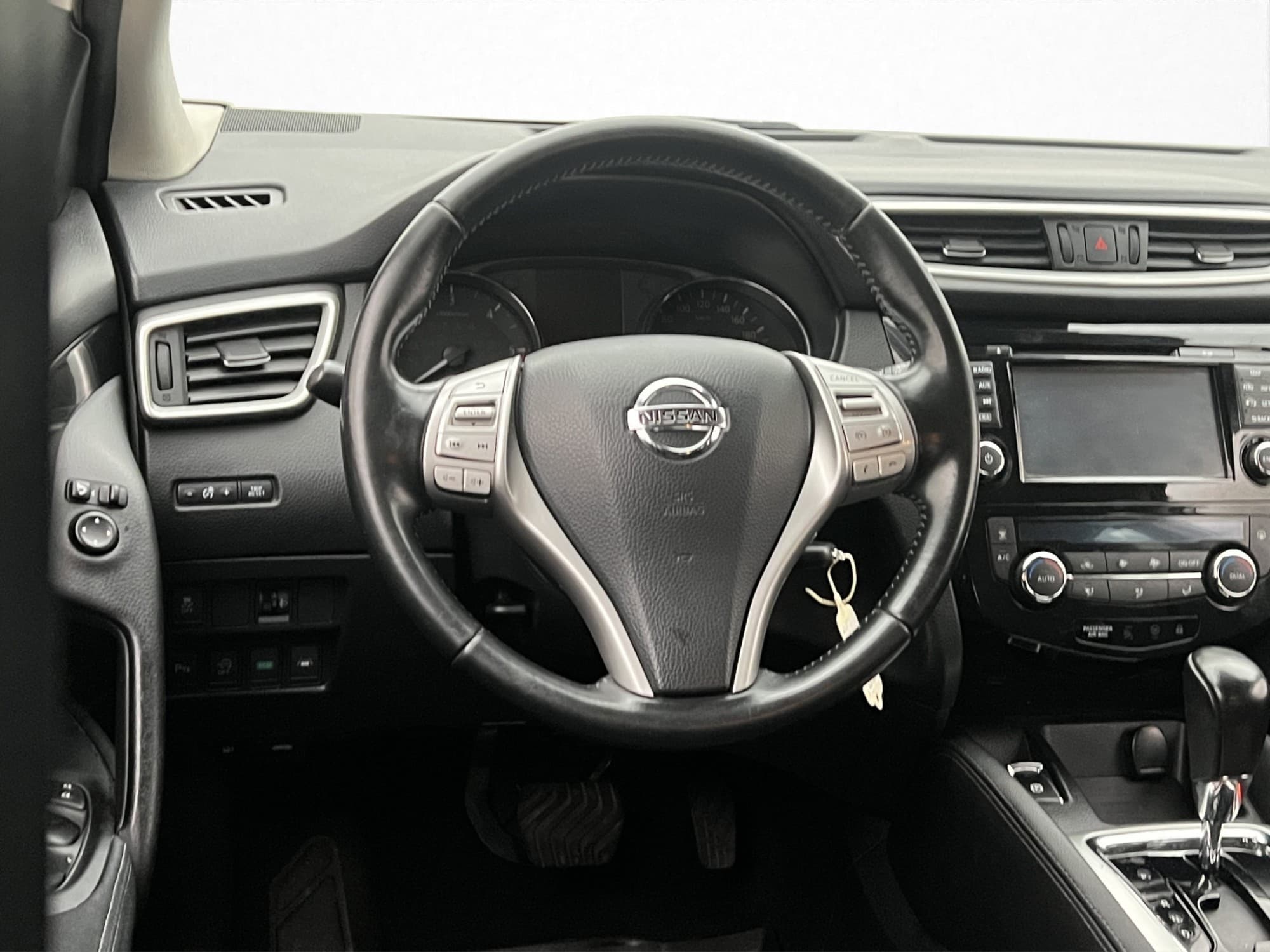 Nissan Qashqai 130hk Acenta M&K-Värmare Kamera Navi Drag