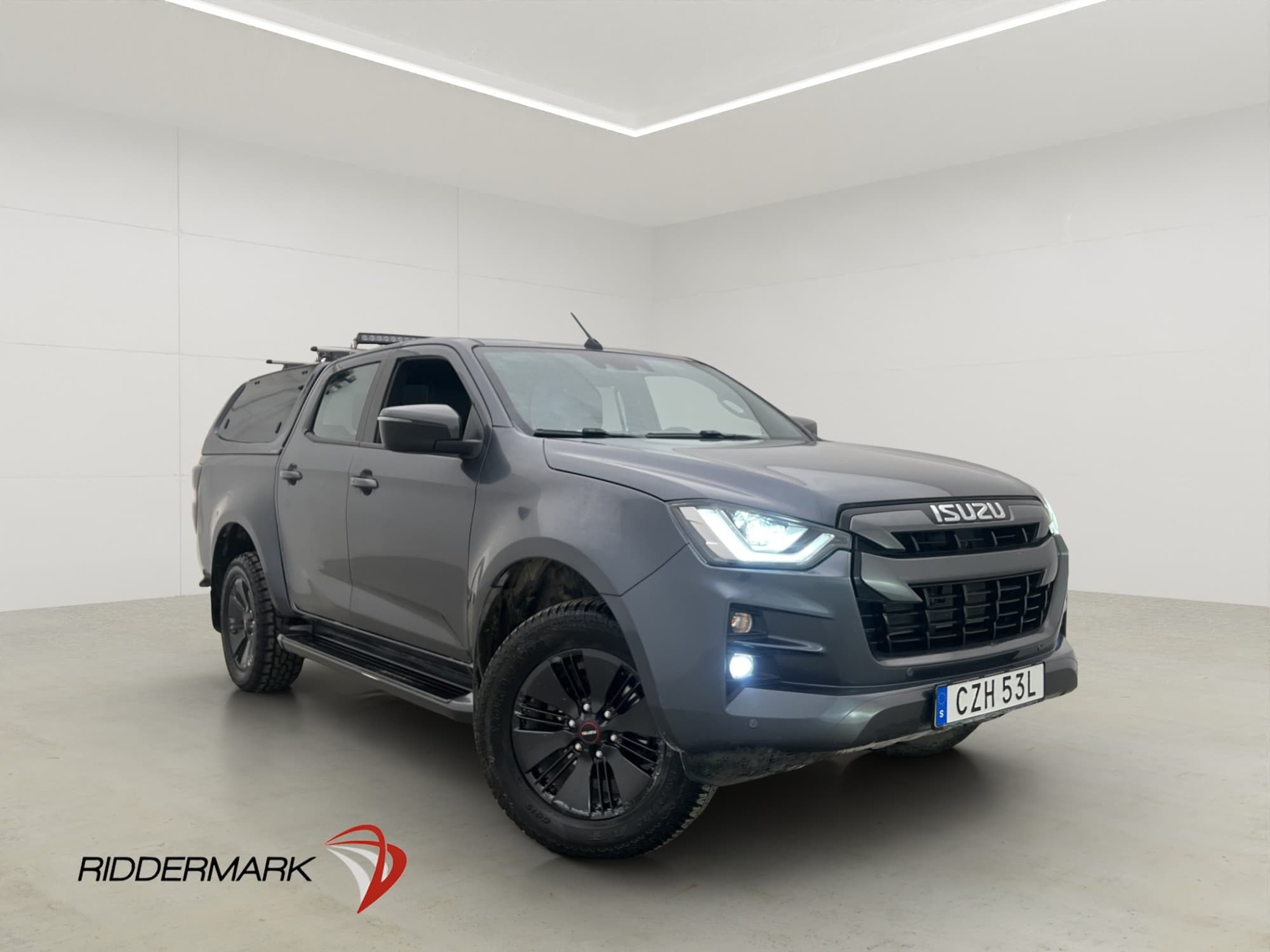 Isuzu D-Max XRX 1.9 4WD Diff Drag Kamera Skinn CARPLAY Moms