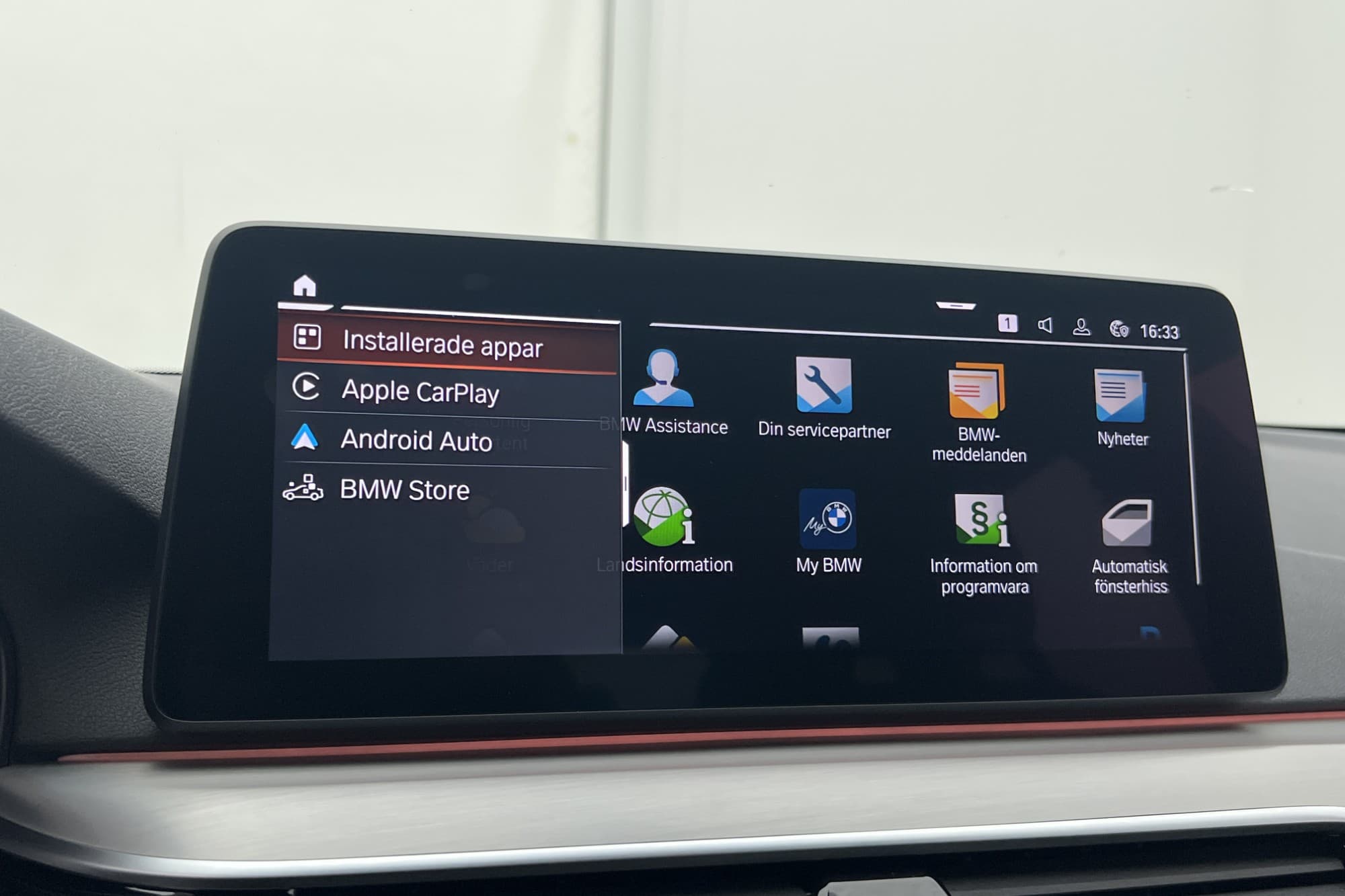 BMW 520d xDrive 190hk M Sport Skinn Kamera Drag CarPlay Navi