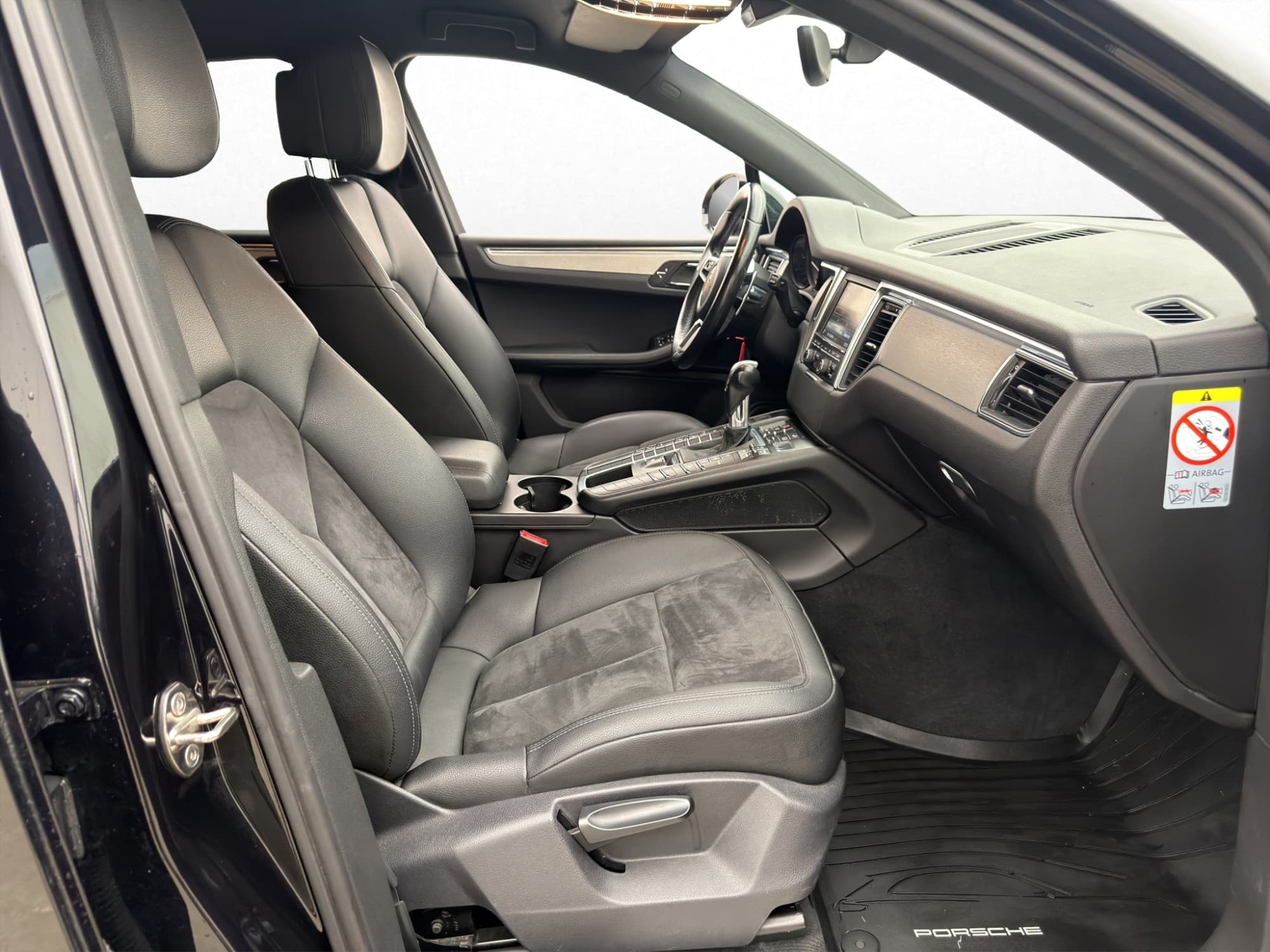 Porsche Macan S AWD 258hk Bose B-Kamera D-Värmare Navi