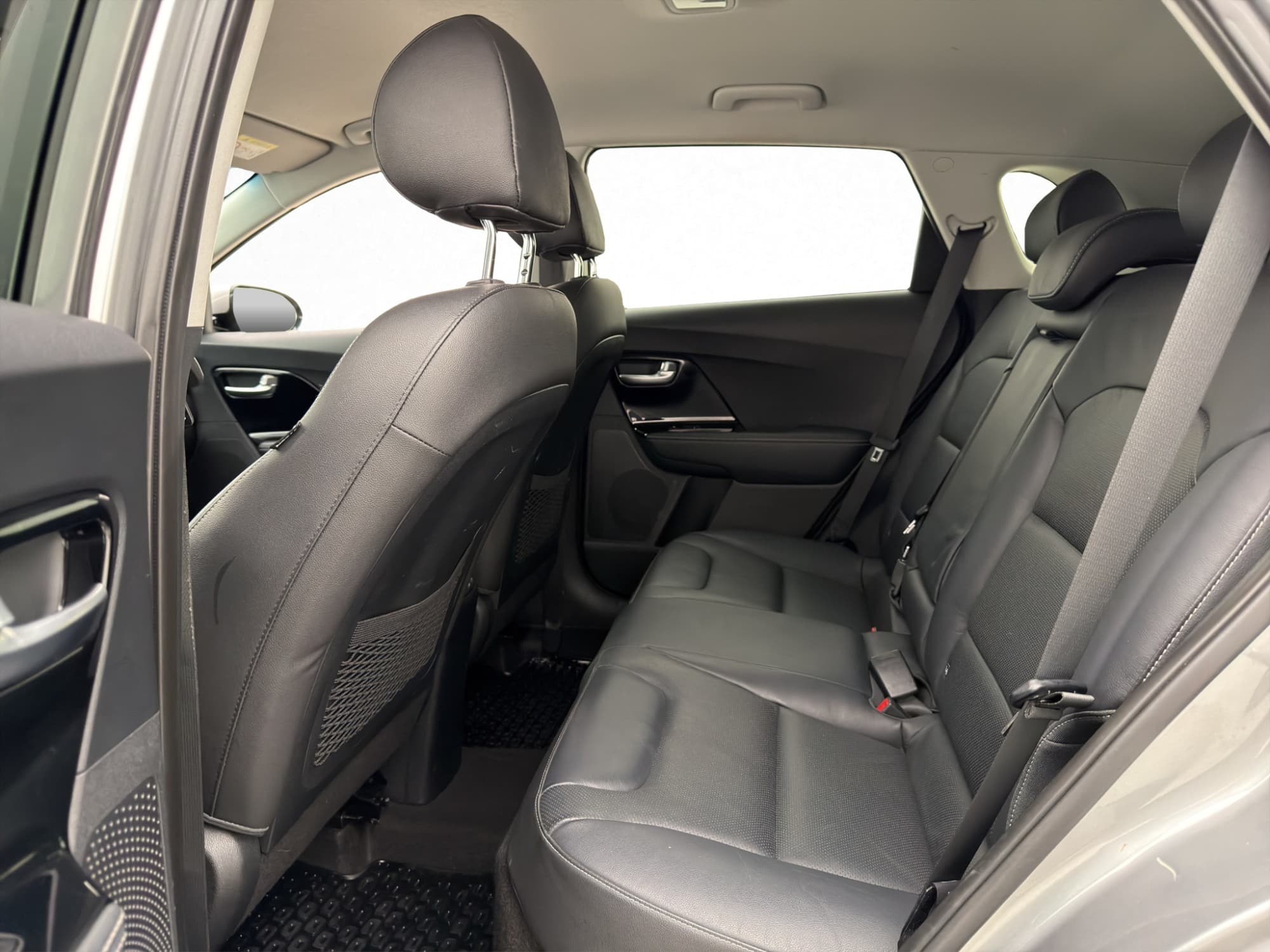 Kia Niro P-HEV 141hk Advance Plus 2 Kamera Skinn CarPlay