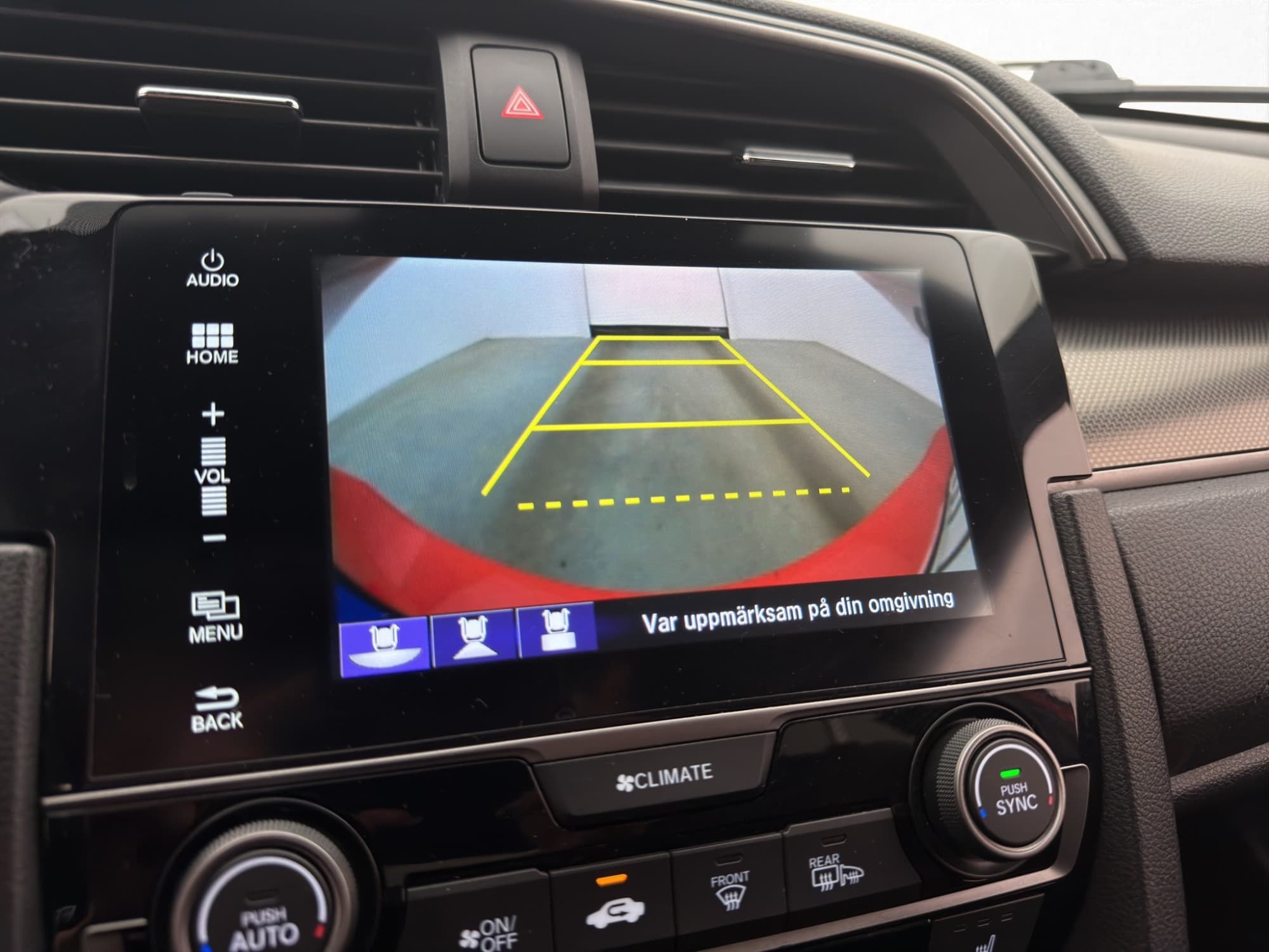 Honda Civic 1.0 126hk Dynamic Cockpit Kamera Skinn Navi