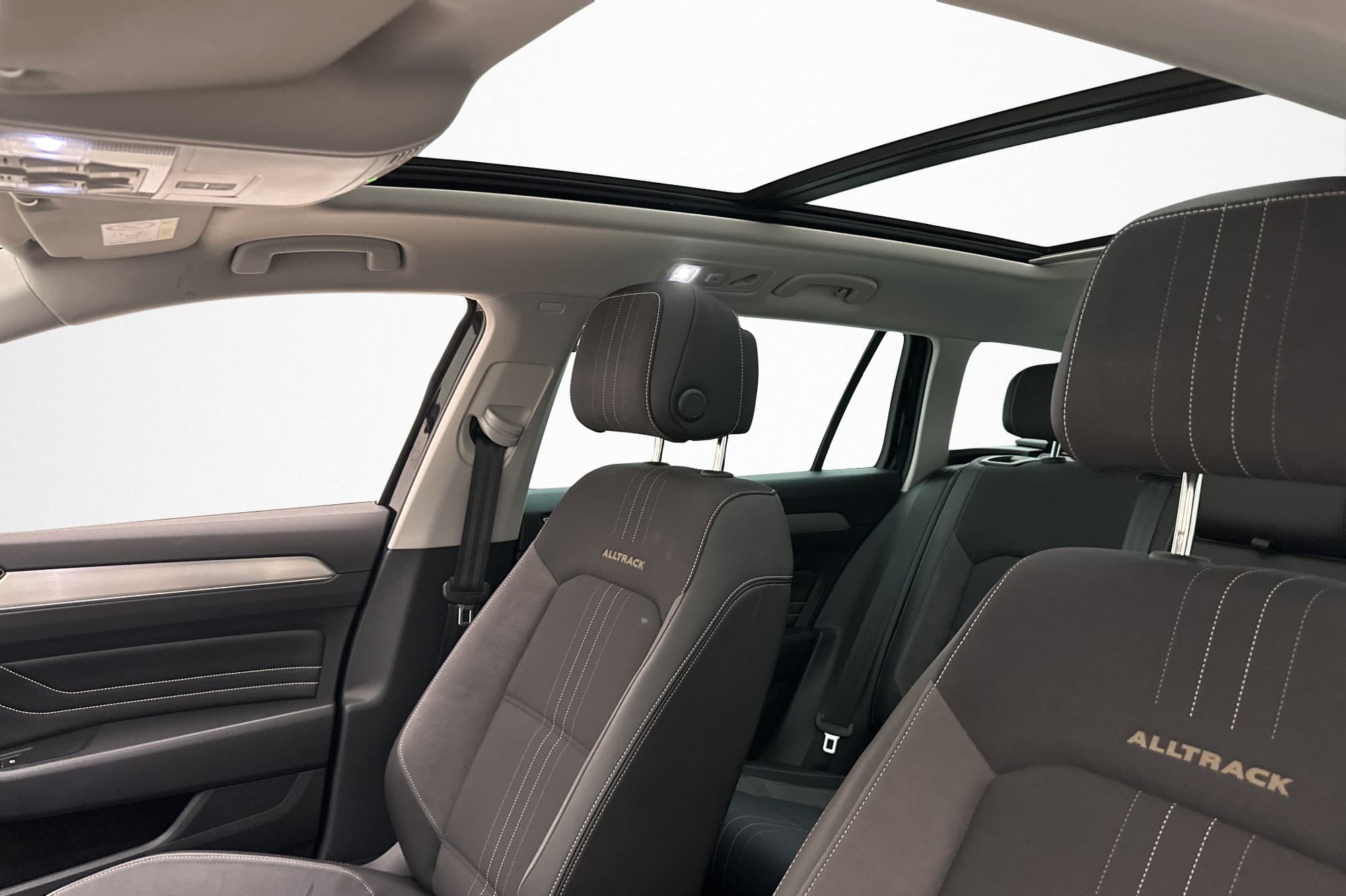 Volkswagen Passat Alltrack TDI 4M Pano Cockpit Värm SE SPEC