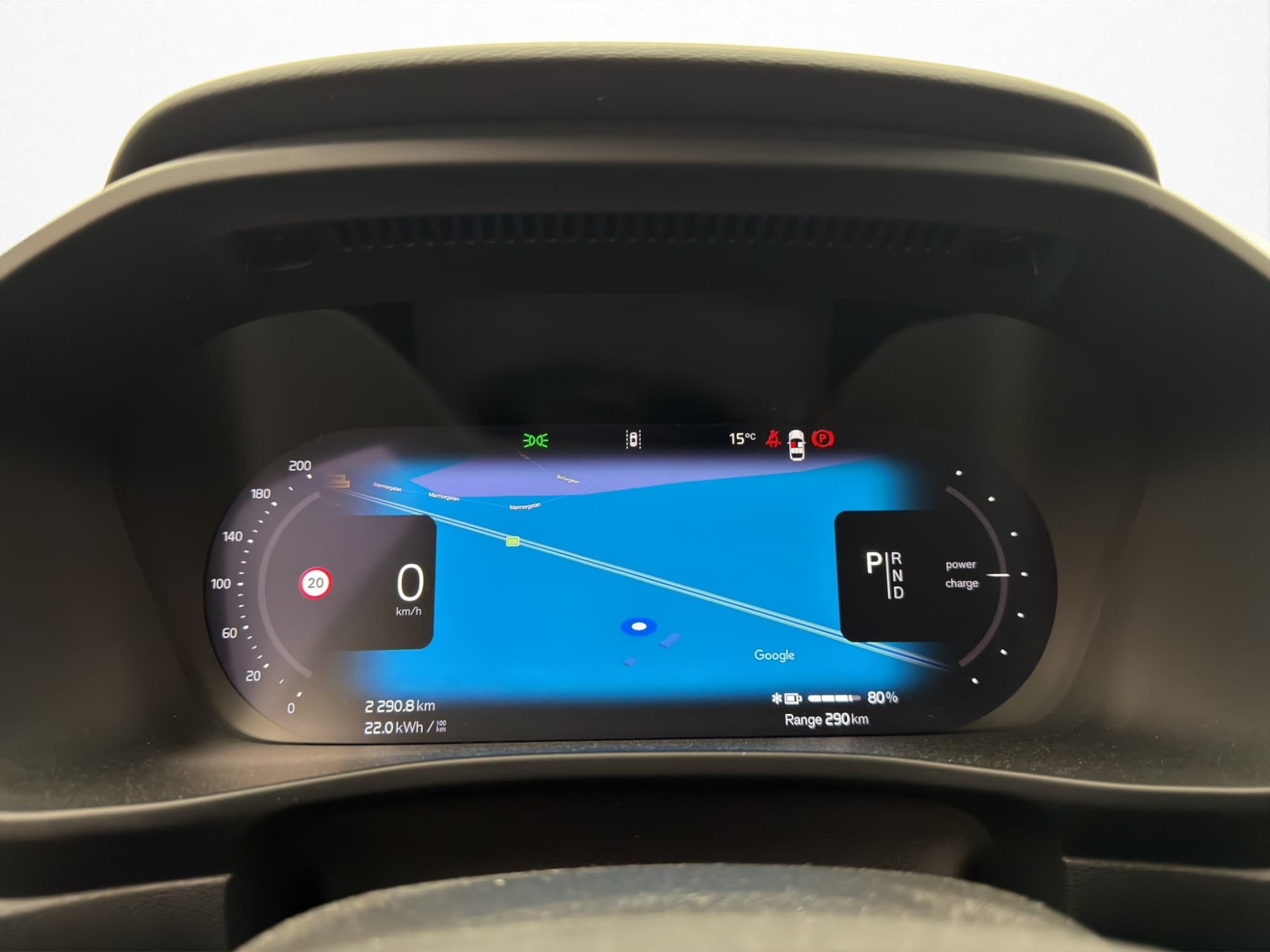 Volvo XC40 Recharge Extended Range Plus Värmare Drag Kamera