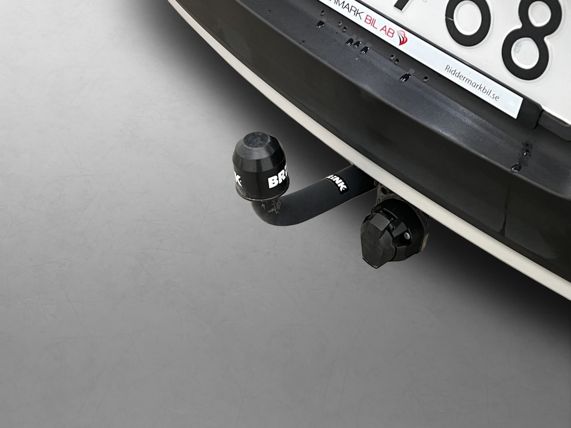 Volvo XC40 D3 150hk Momentum Dragkrok P-sensor Värmare