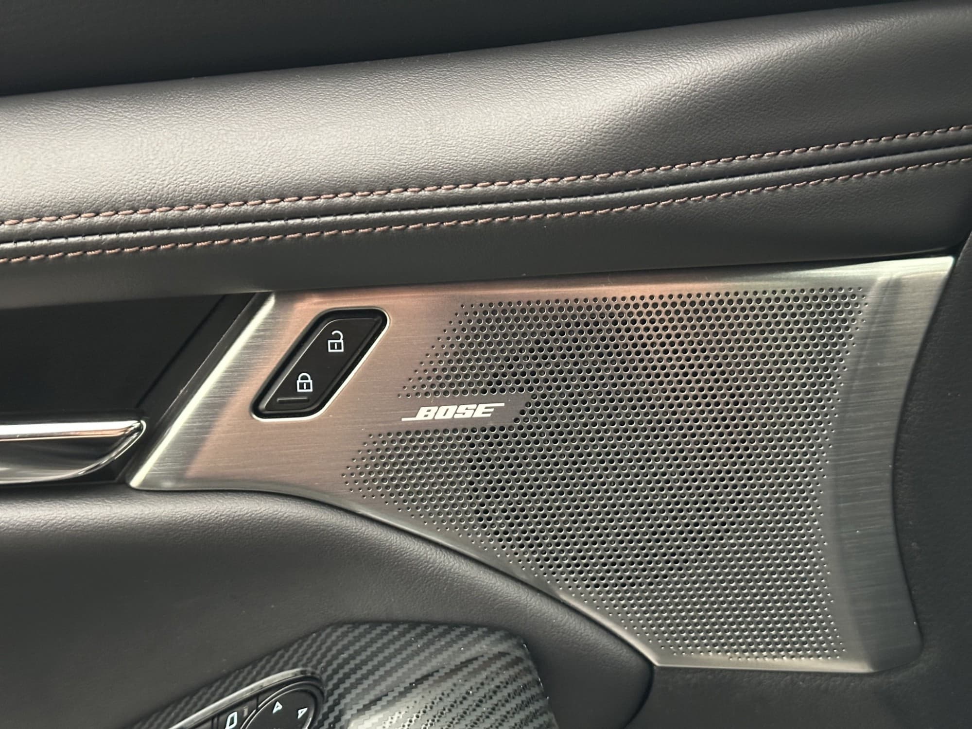 Mazda 3 M Hybrid Optimum Bose HuD 360° Skinn