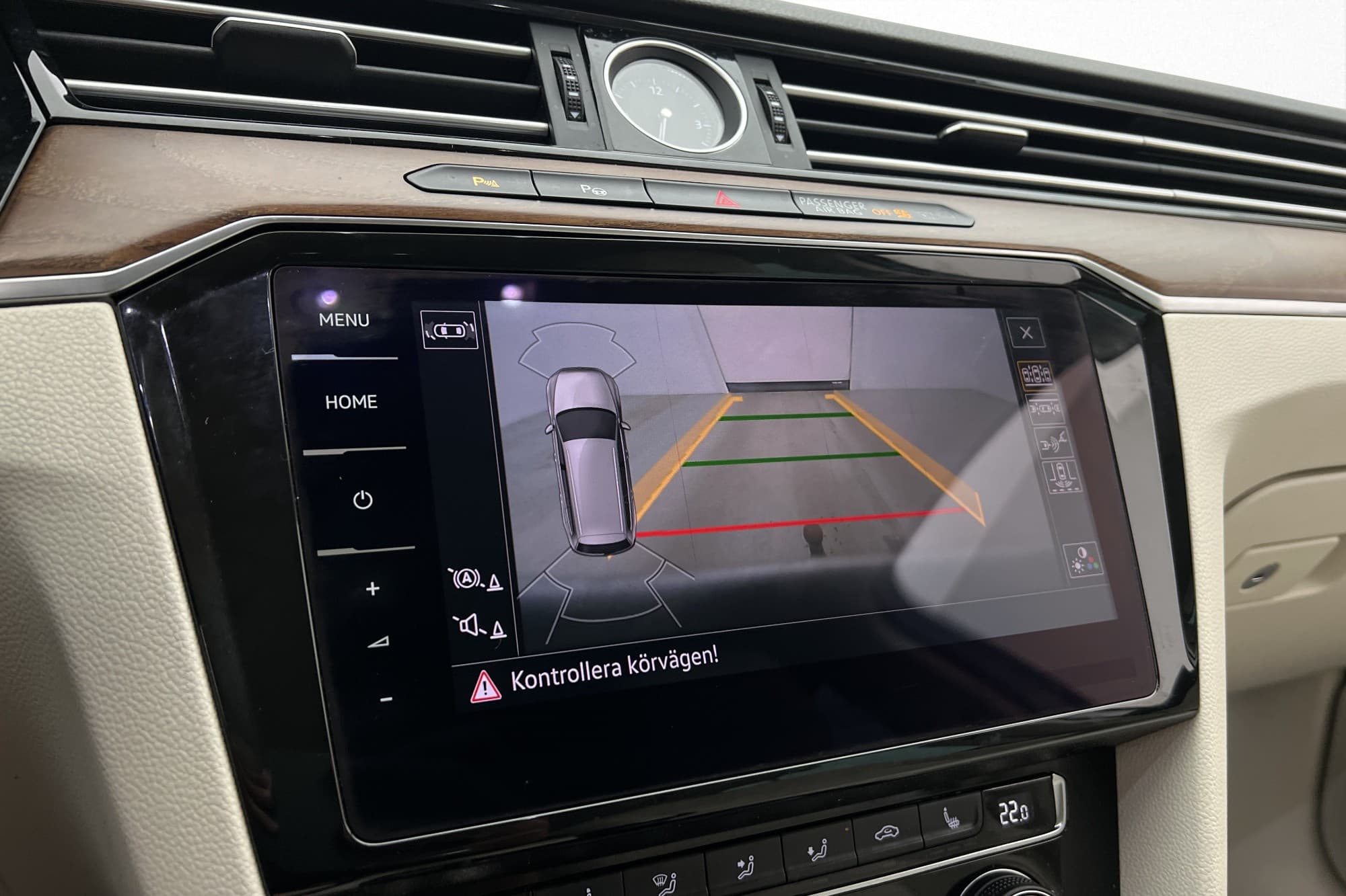 Volkswagen Passat Alltrack 2.0 TDI 240hk Cockpit D-Värm Drag
