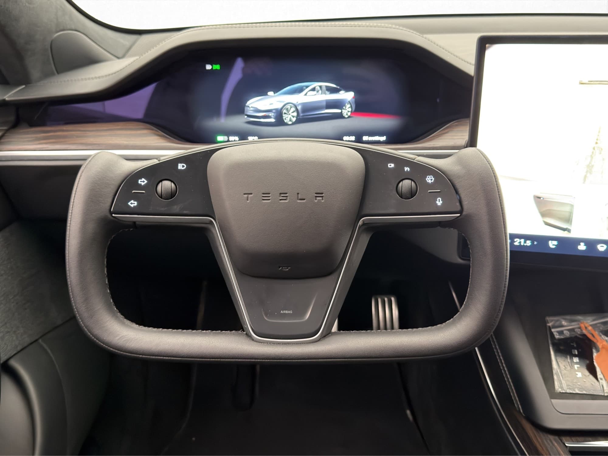 Tesla Model S Luftfjädring Yoke-ratt MOMS Svensksåld