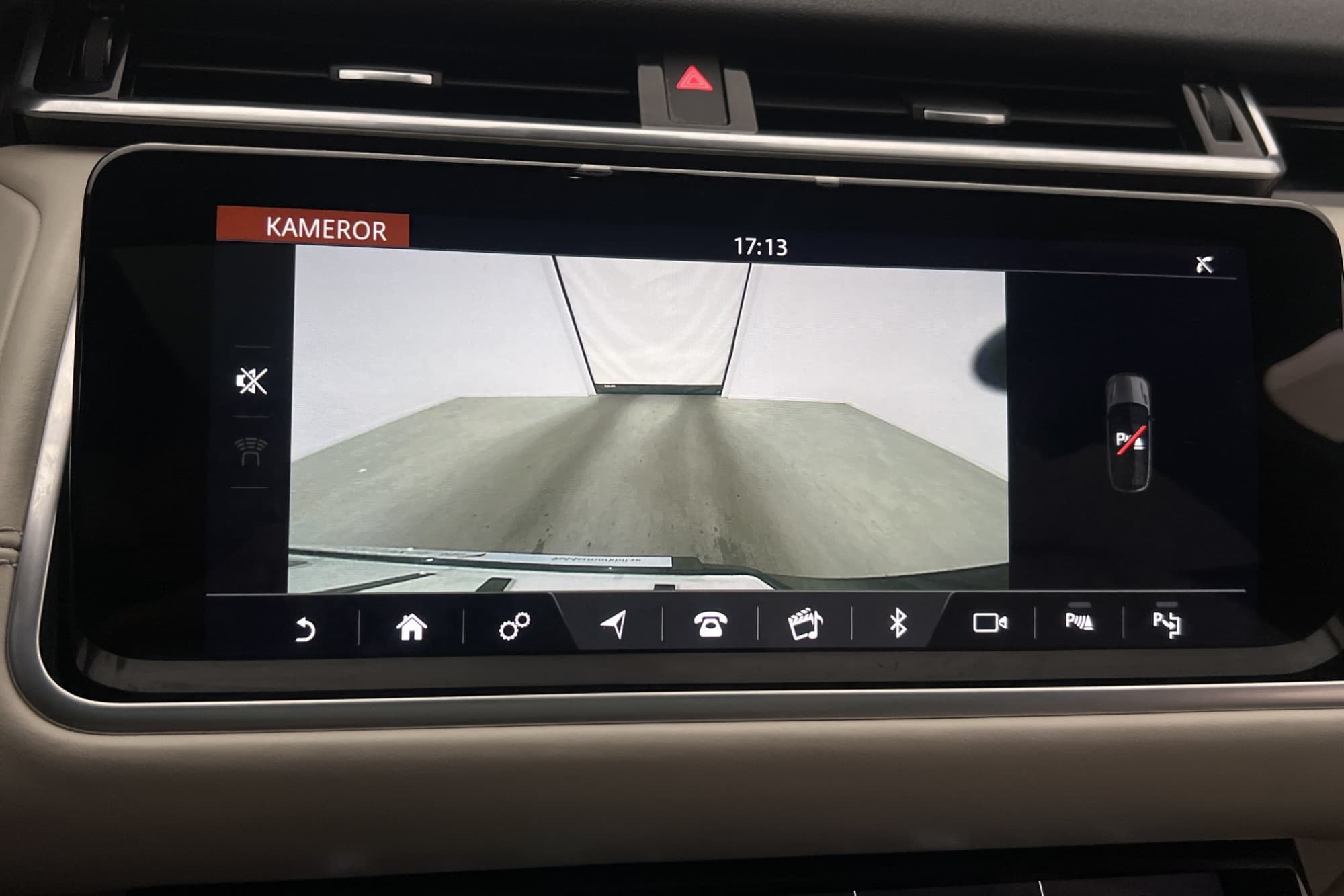 Land Rover Range Rover Velar P250 R-Dynamic Pano HSE Värmare