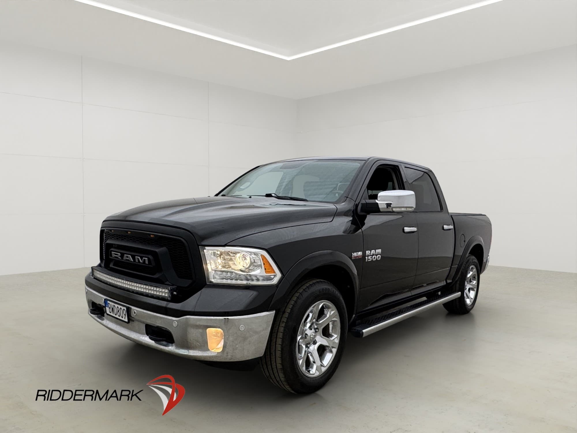Dodge RAM 1500 Laramie 5.7 4x4 Luft Alpine Skinn B-Kamera
