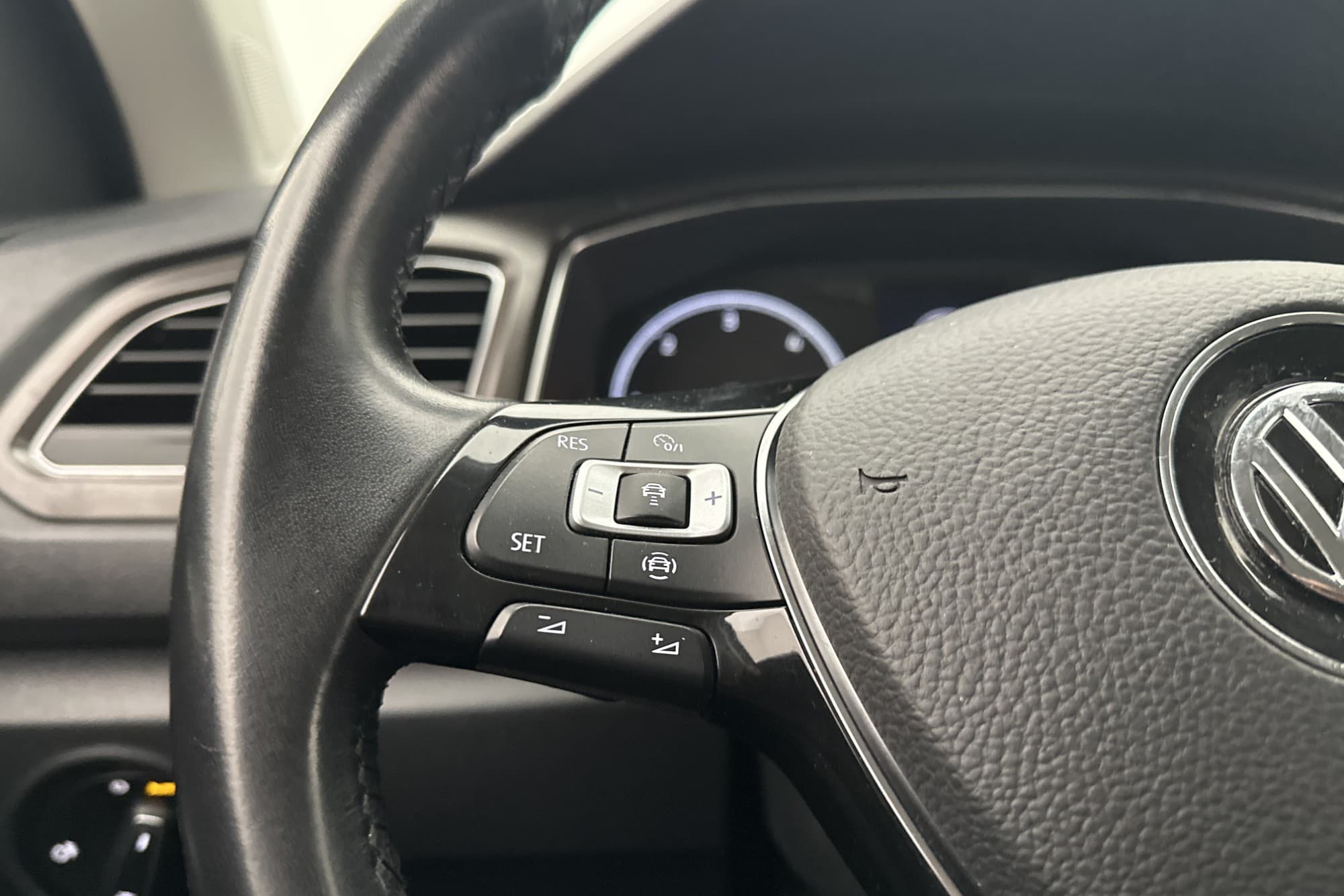 Volkswagen T-Roc 2.0 TDI 4M Kamera CarPlay Adaptiv-Fart Navi