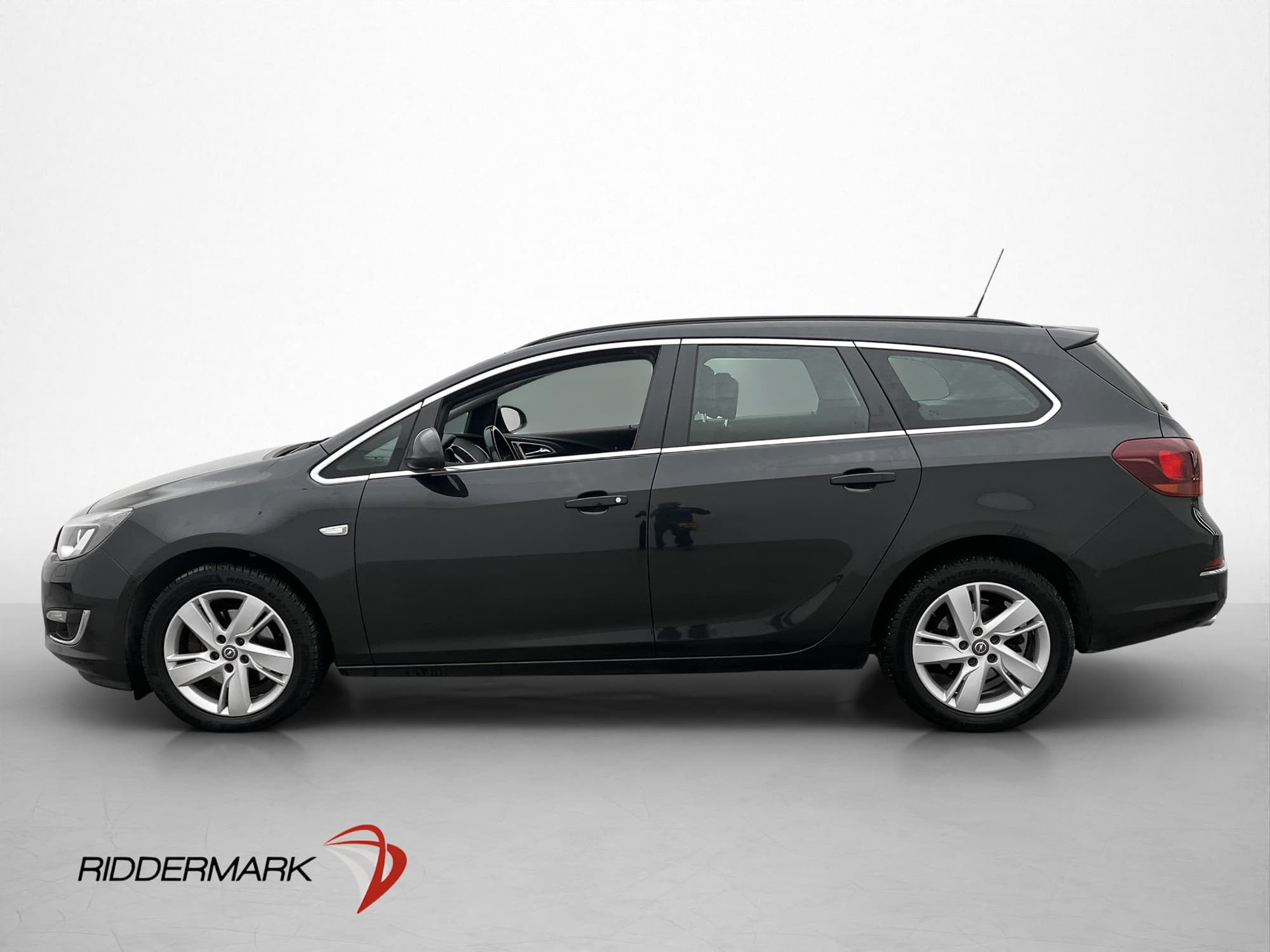 Opel Astra Kombi Sports Tourer CDTI 165hk Rattvärme Sensorer