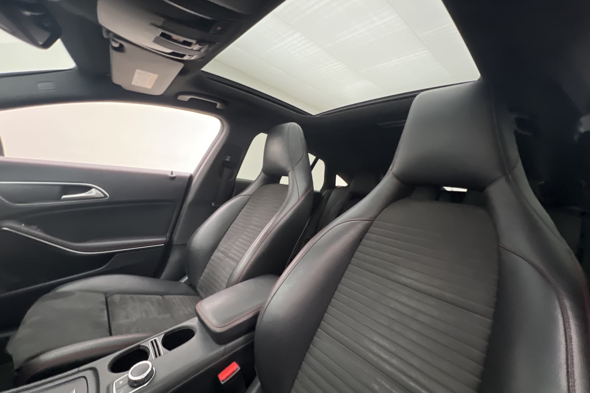 Mercedes-Benz CLA 220 d 4M 177hk AMG Panorama Harman/Kardon